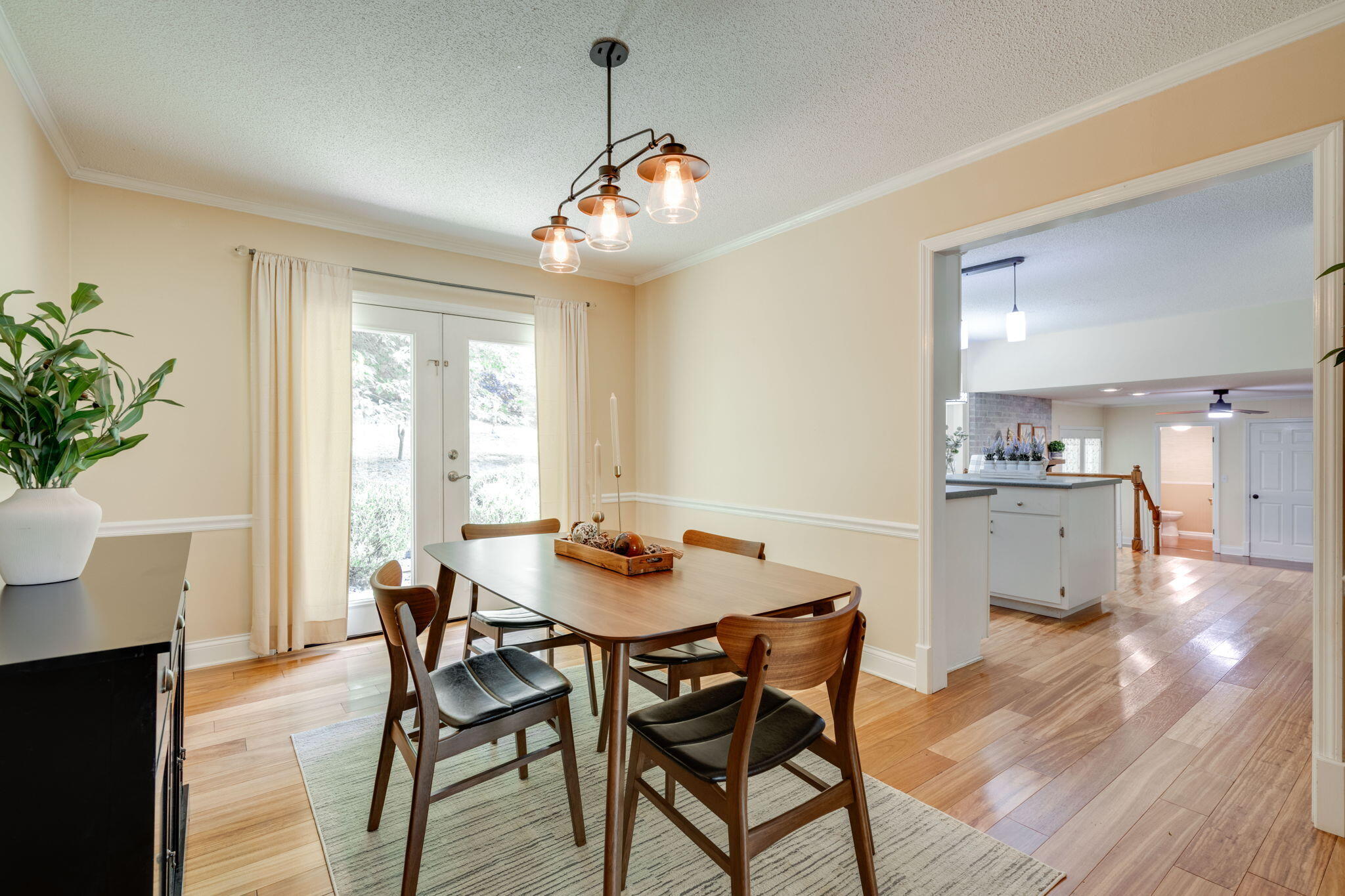 709 Stone Crest Circle