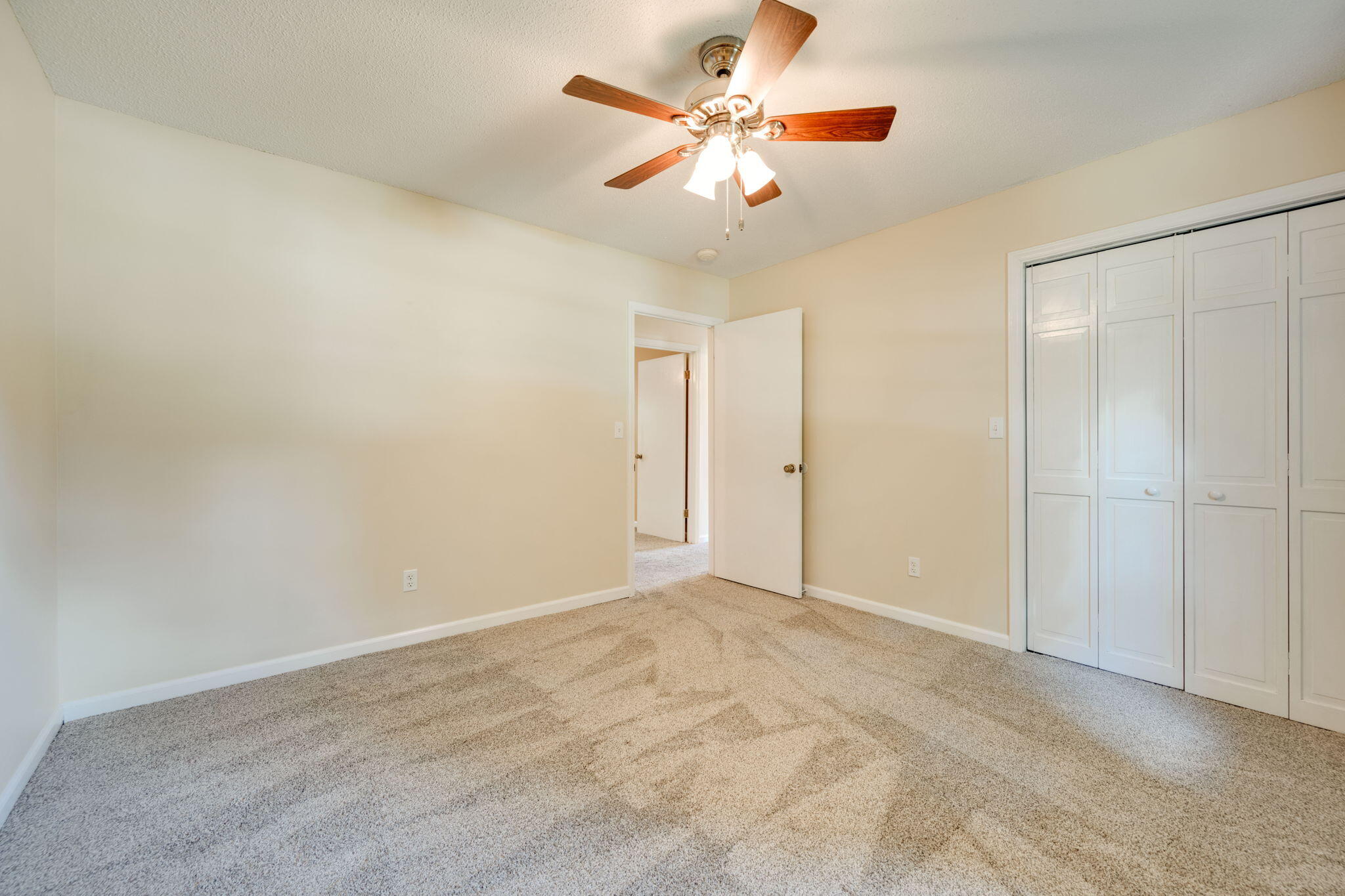 709 Stone Crest Circle