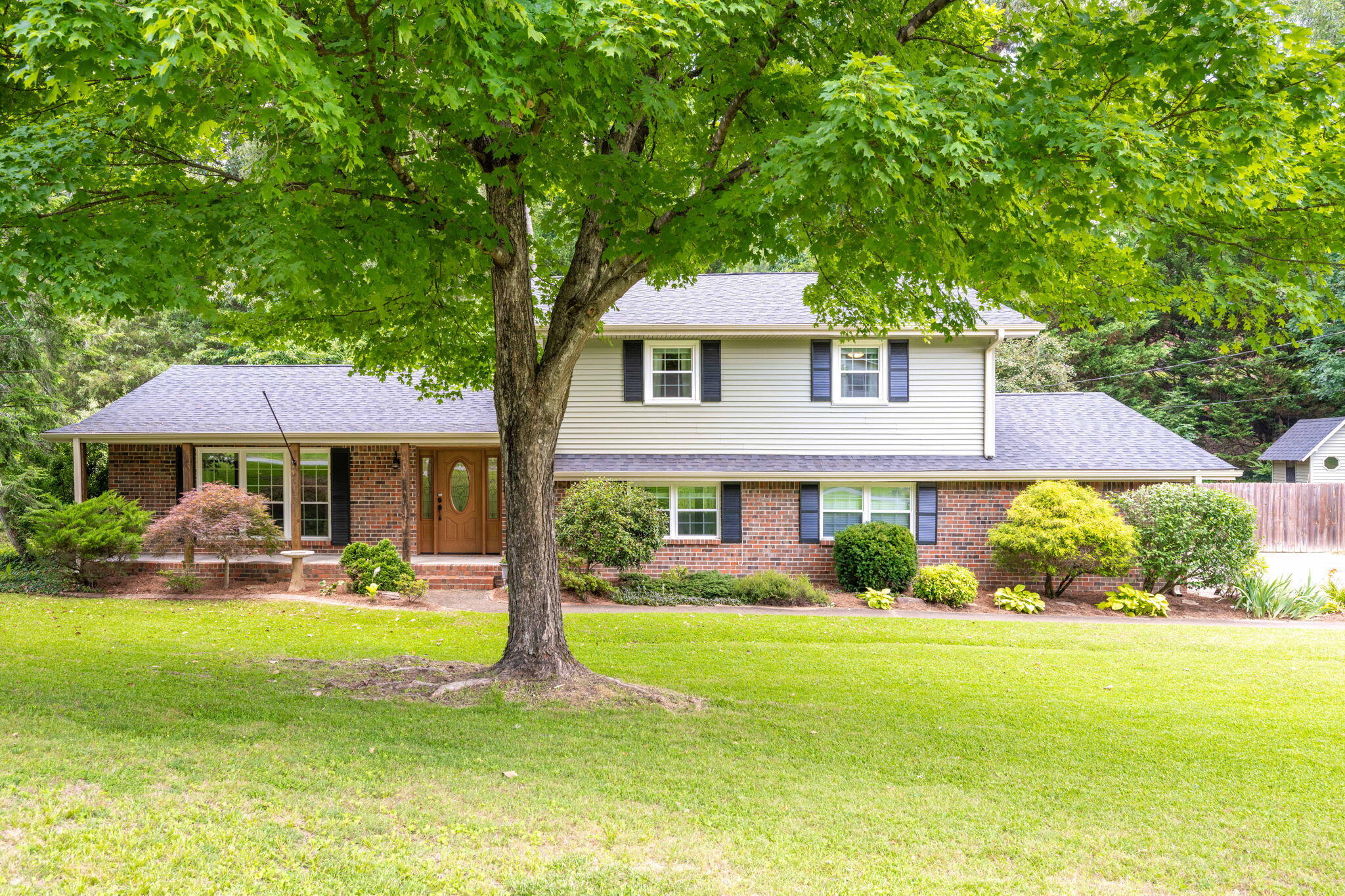 709 Stone Crest Circle