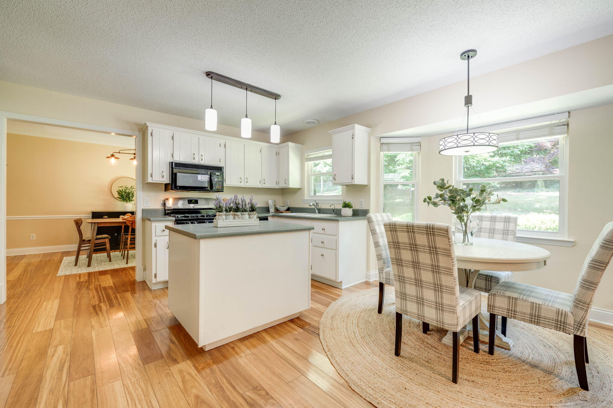 709 Stone Crest Circle