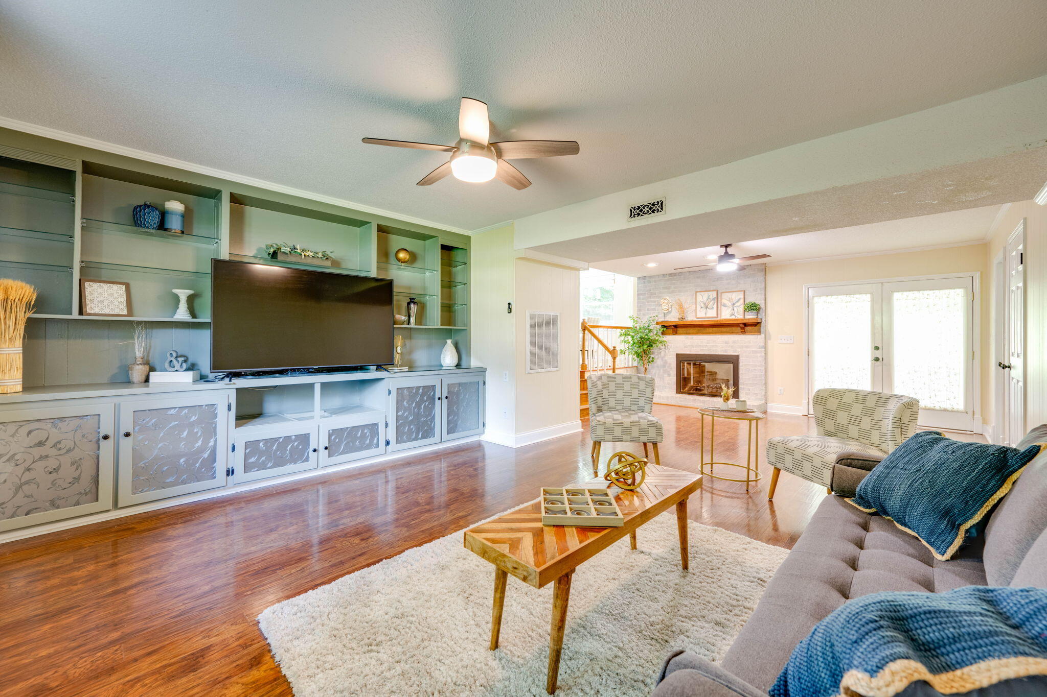 709 Stone Crest Circle