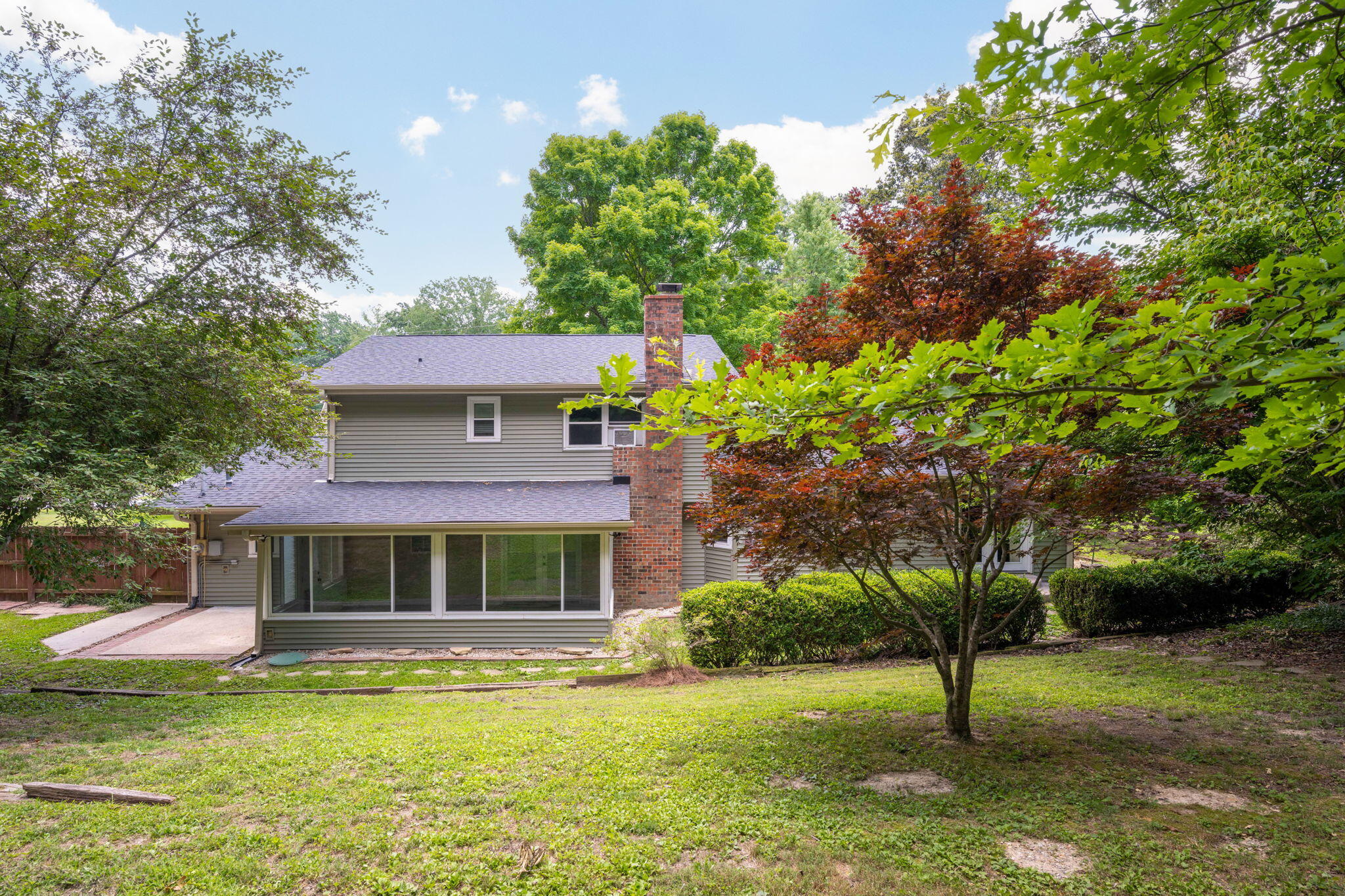 709 Stone Crest Circle