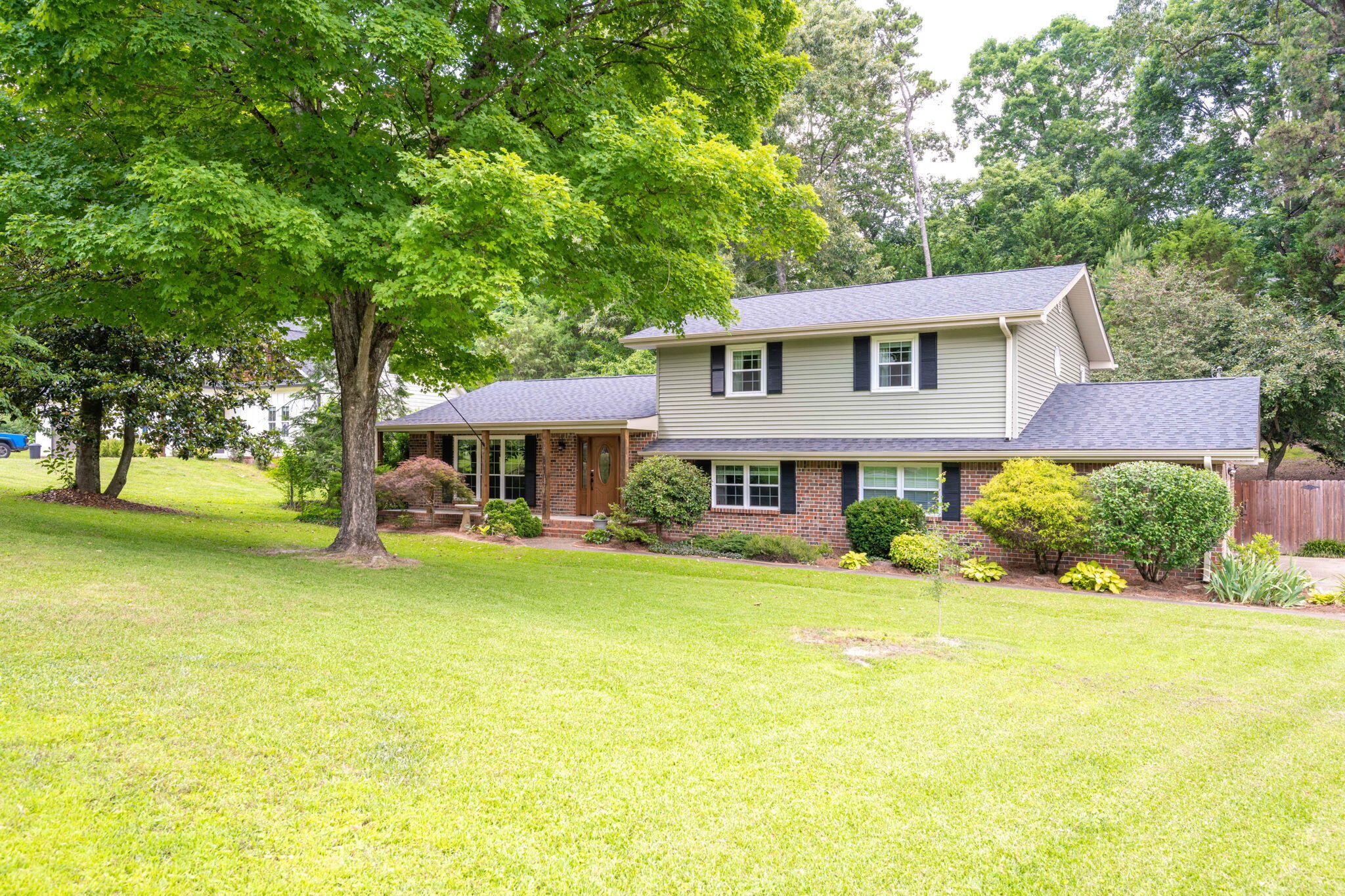 709 Stone Crest Circle