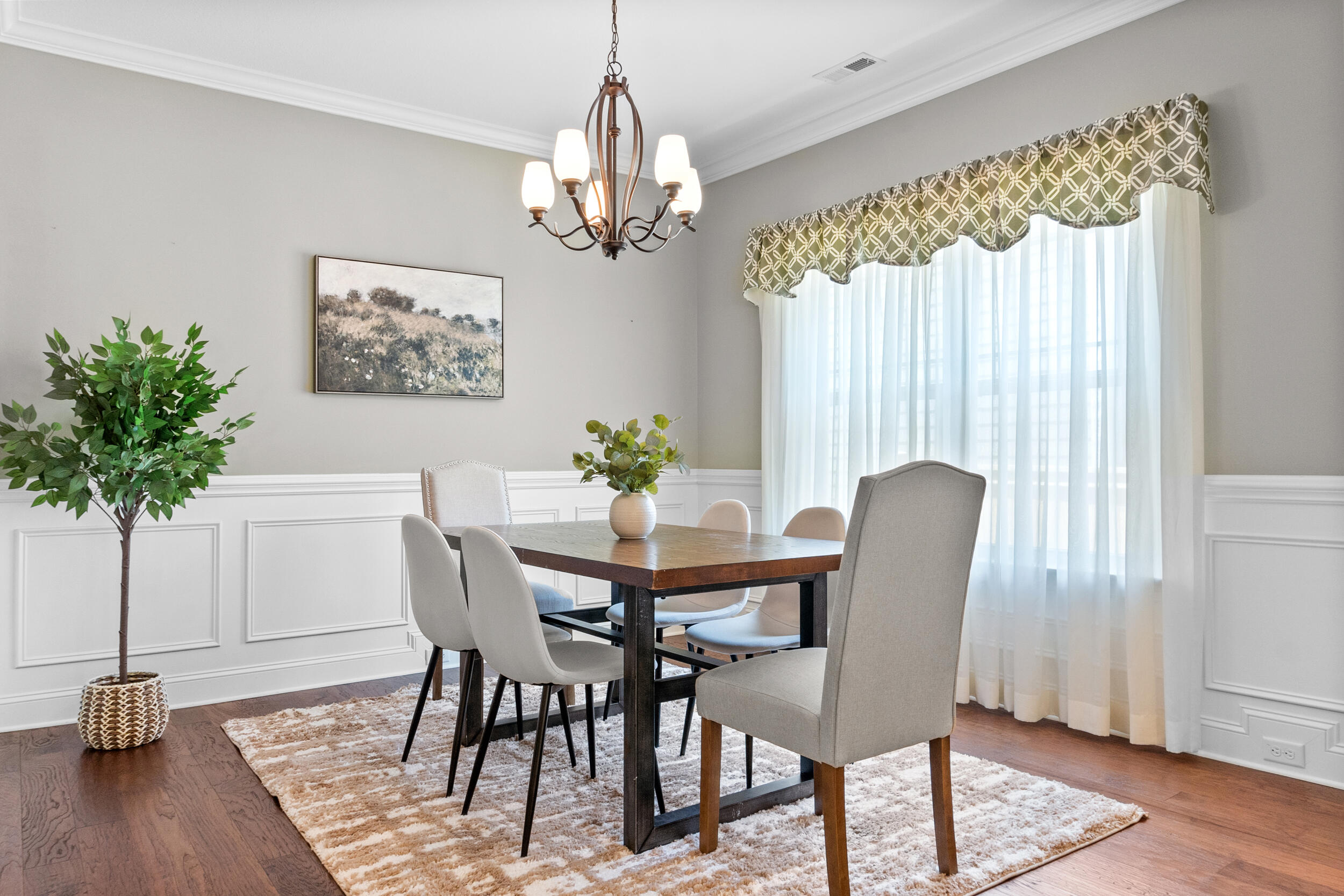 5417 Bungalow Circle