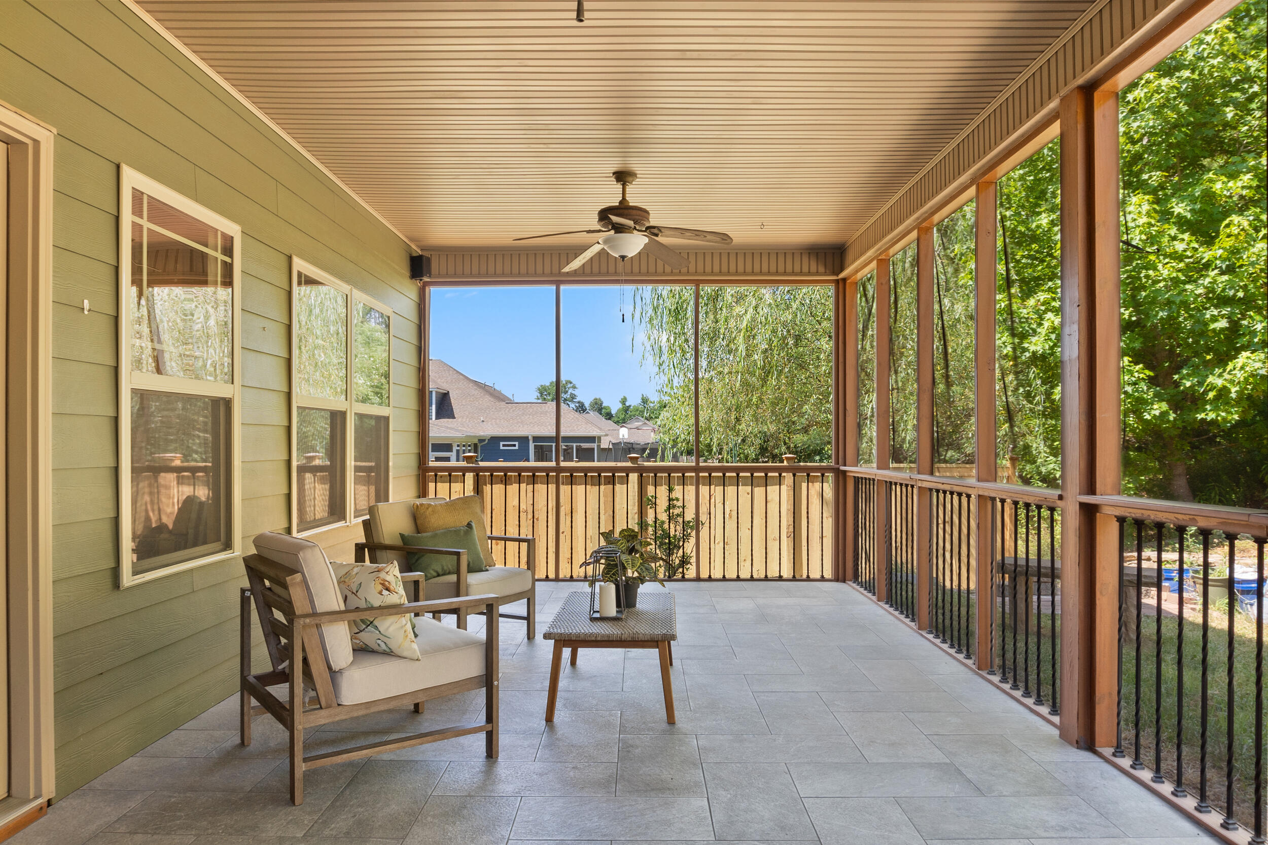 5417 Bungalow Circle