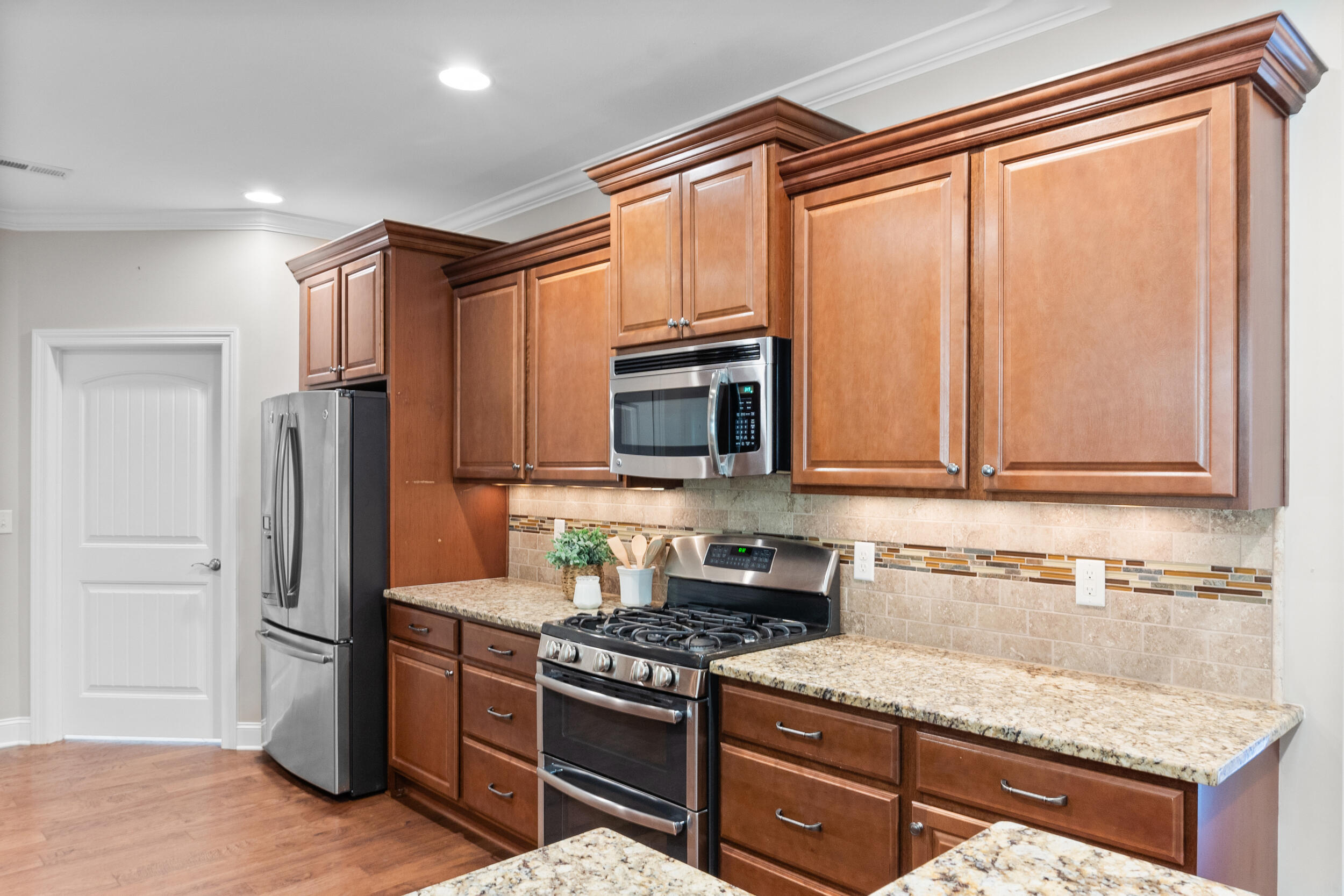 5417 Bungalow Circle