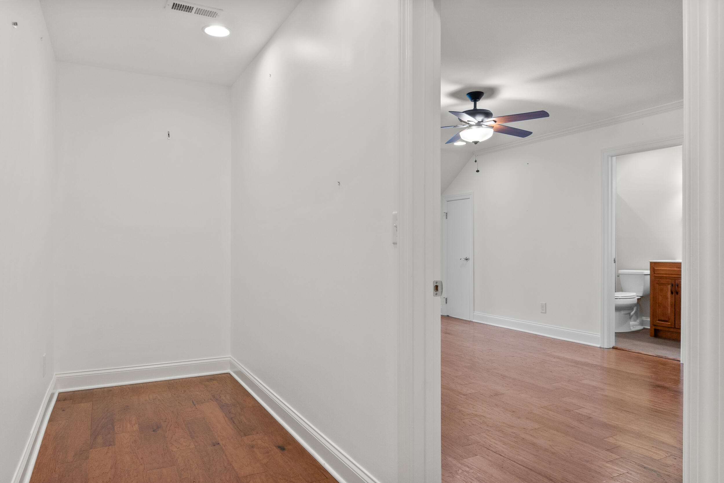 5417 Bungalow Circle