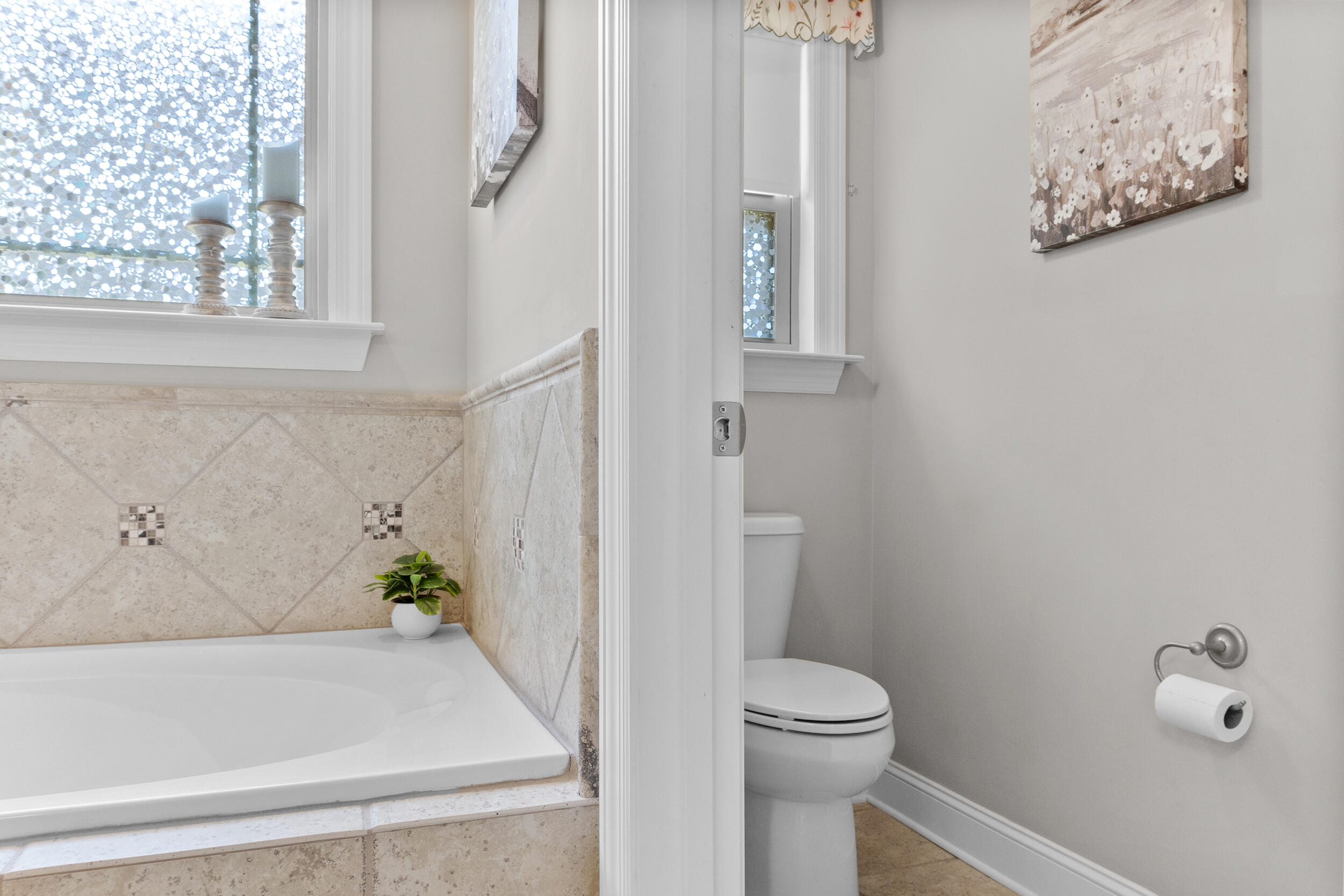 5417 Bungalow Circle