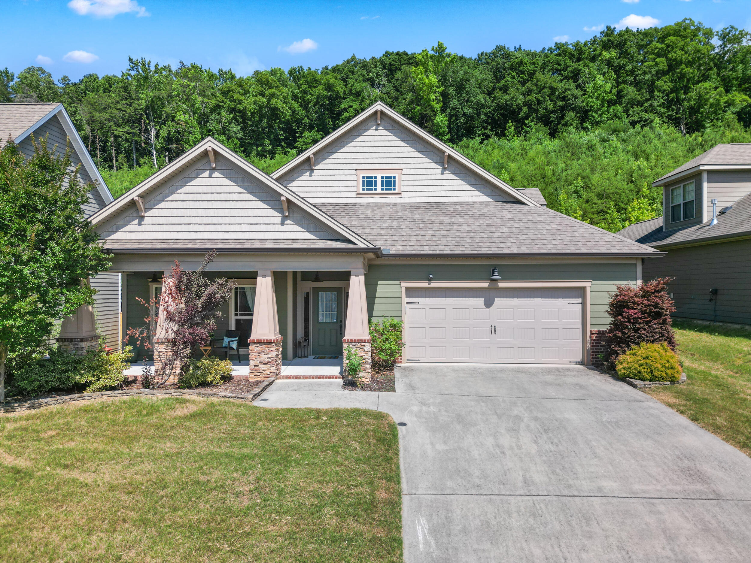 5417 Bungalow Circle