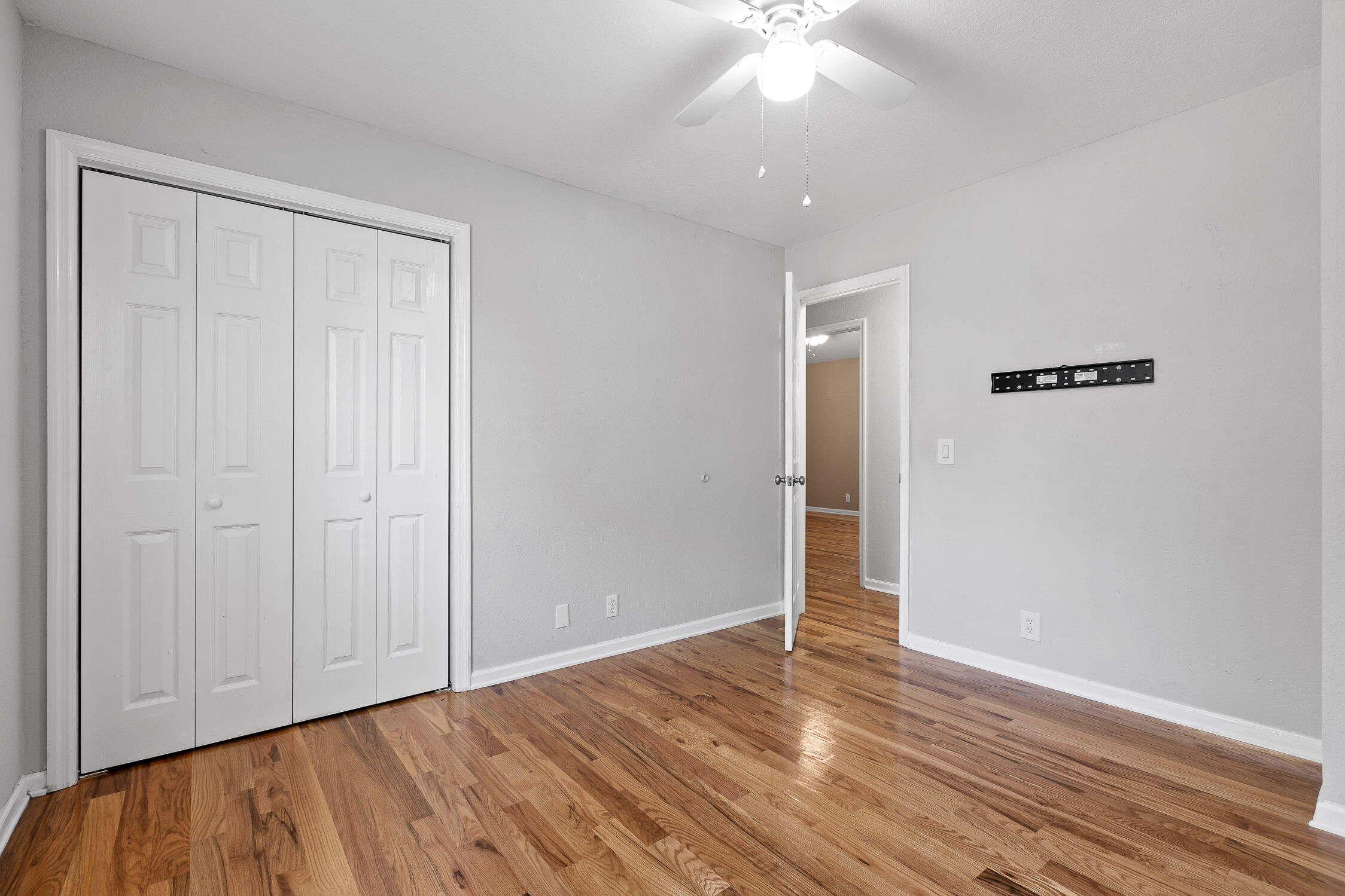 1220 Pendall Lane