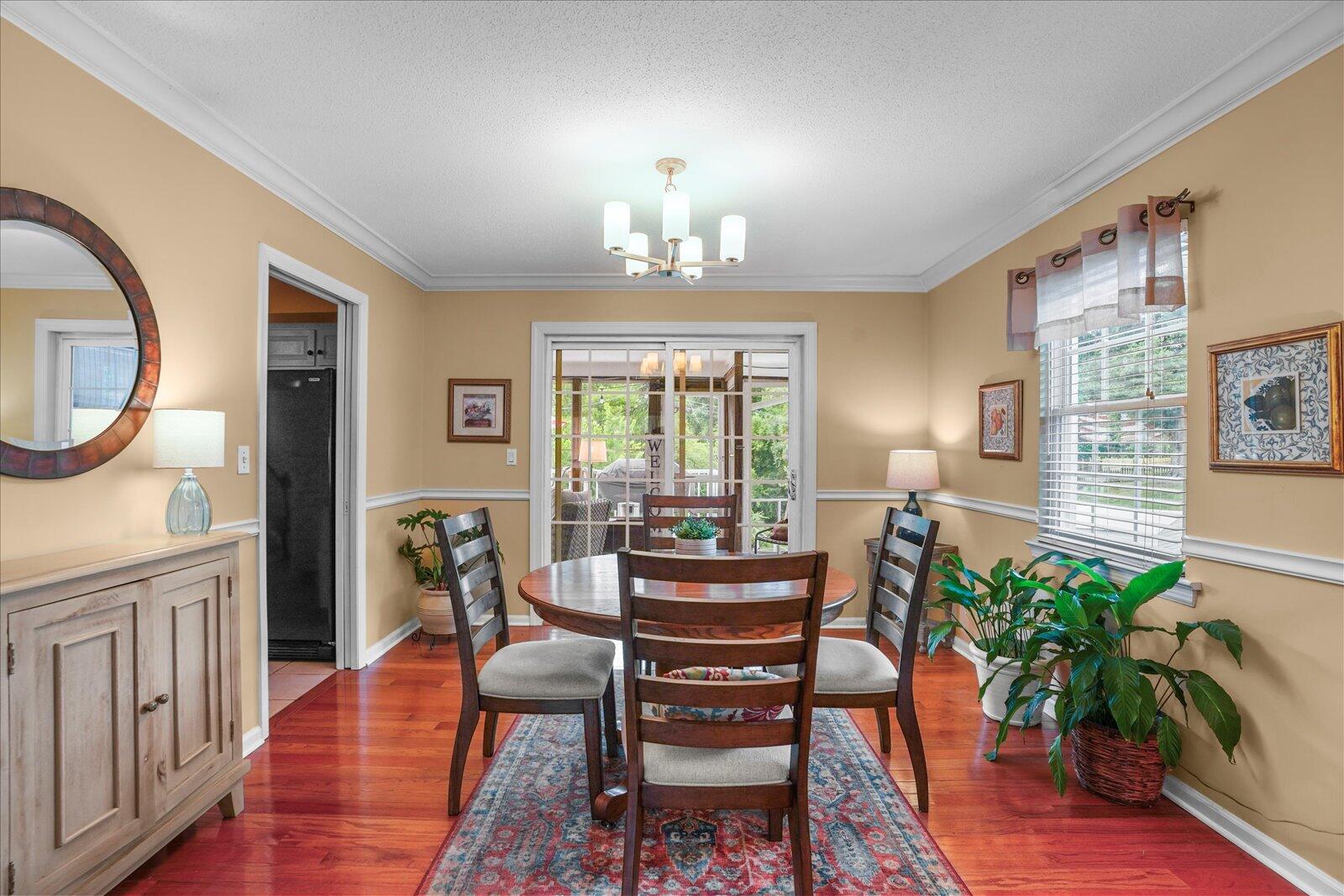 3522 Valley Trail
