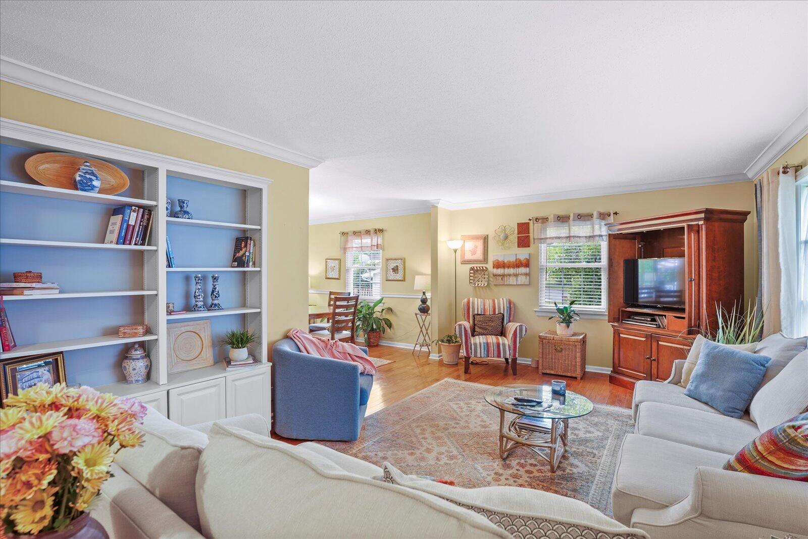 3522 Valley Trail