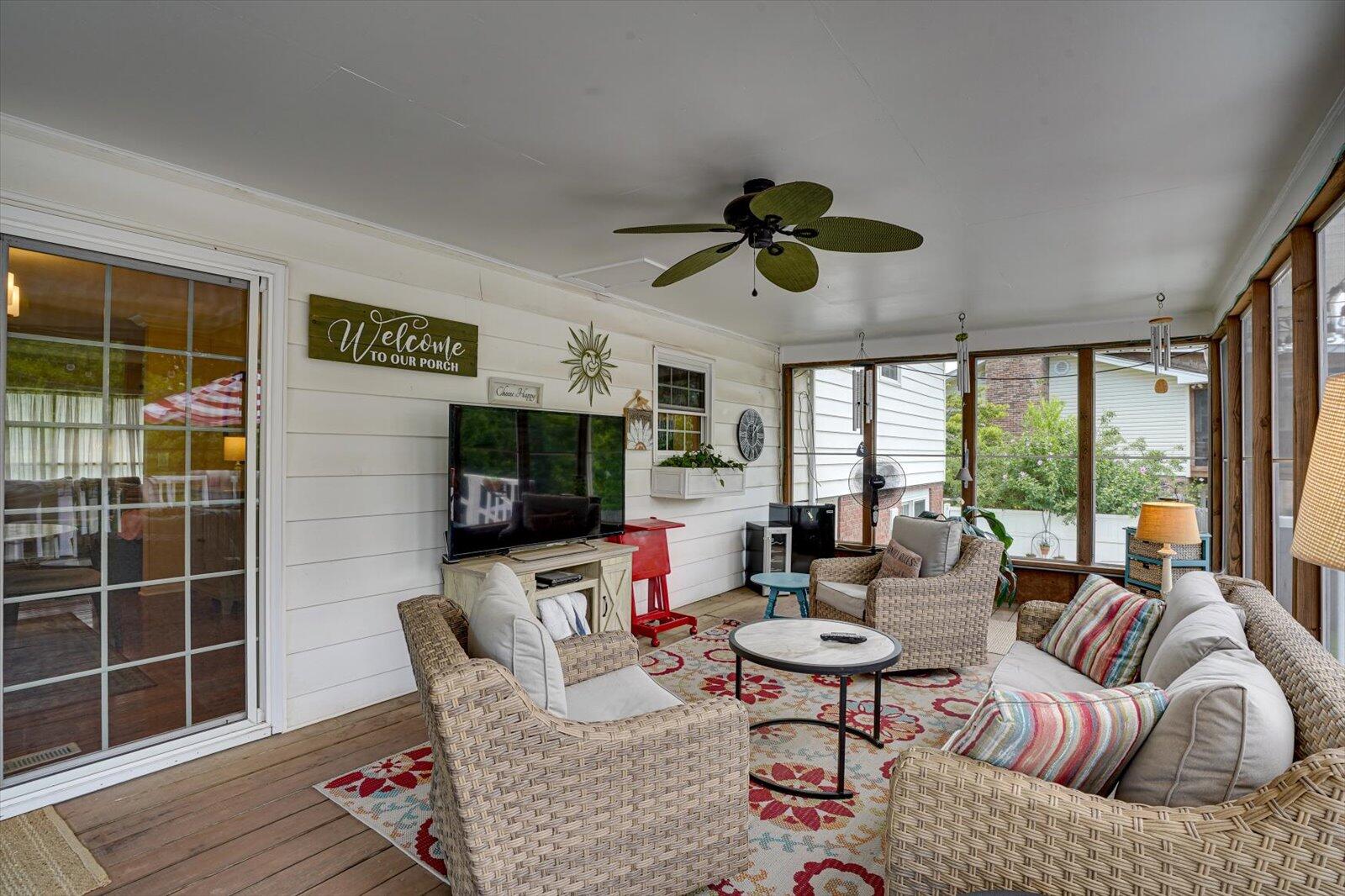 3522 Valley Trail