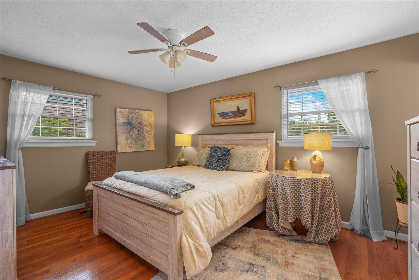 3522 Valley Trail