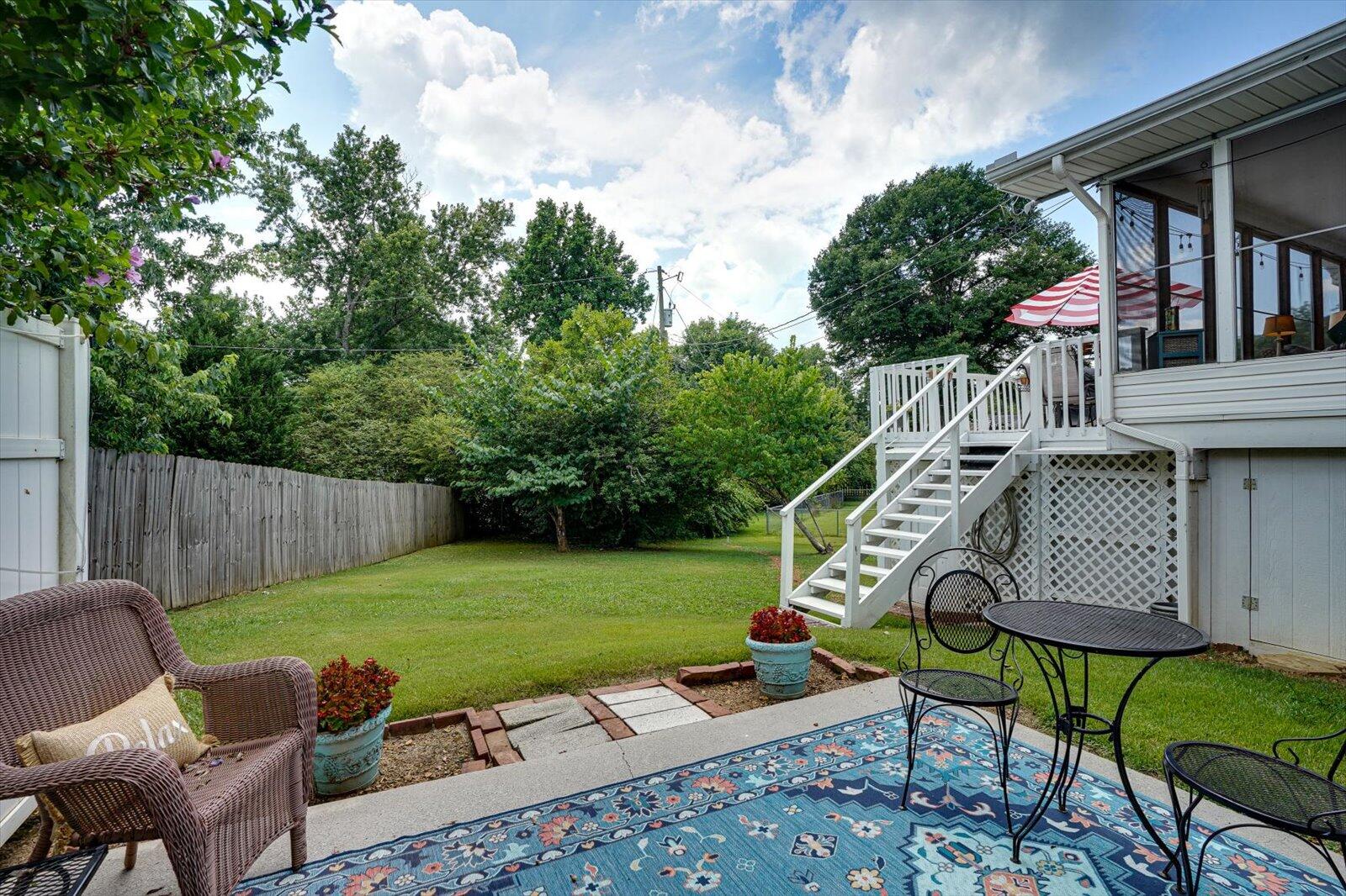 3522 Valley Trail