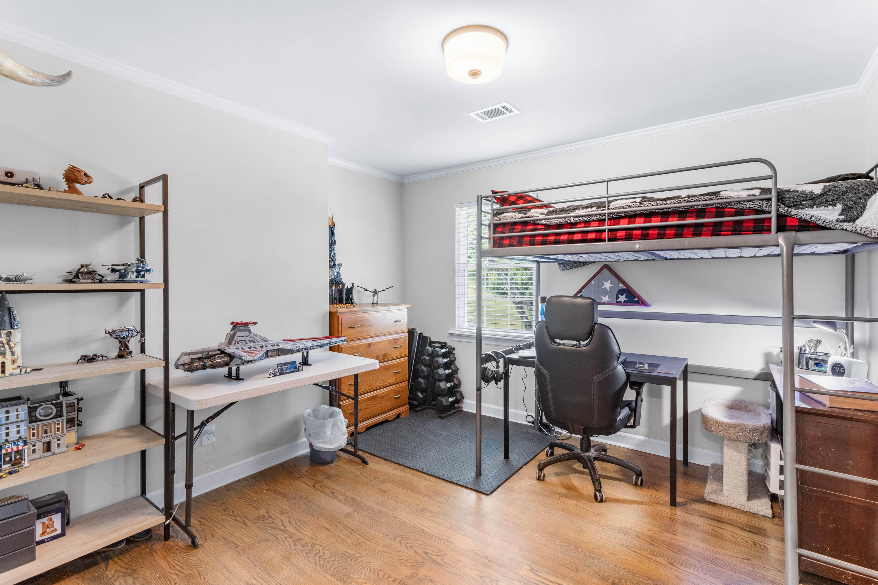 1748 Colonial Shores Drive