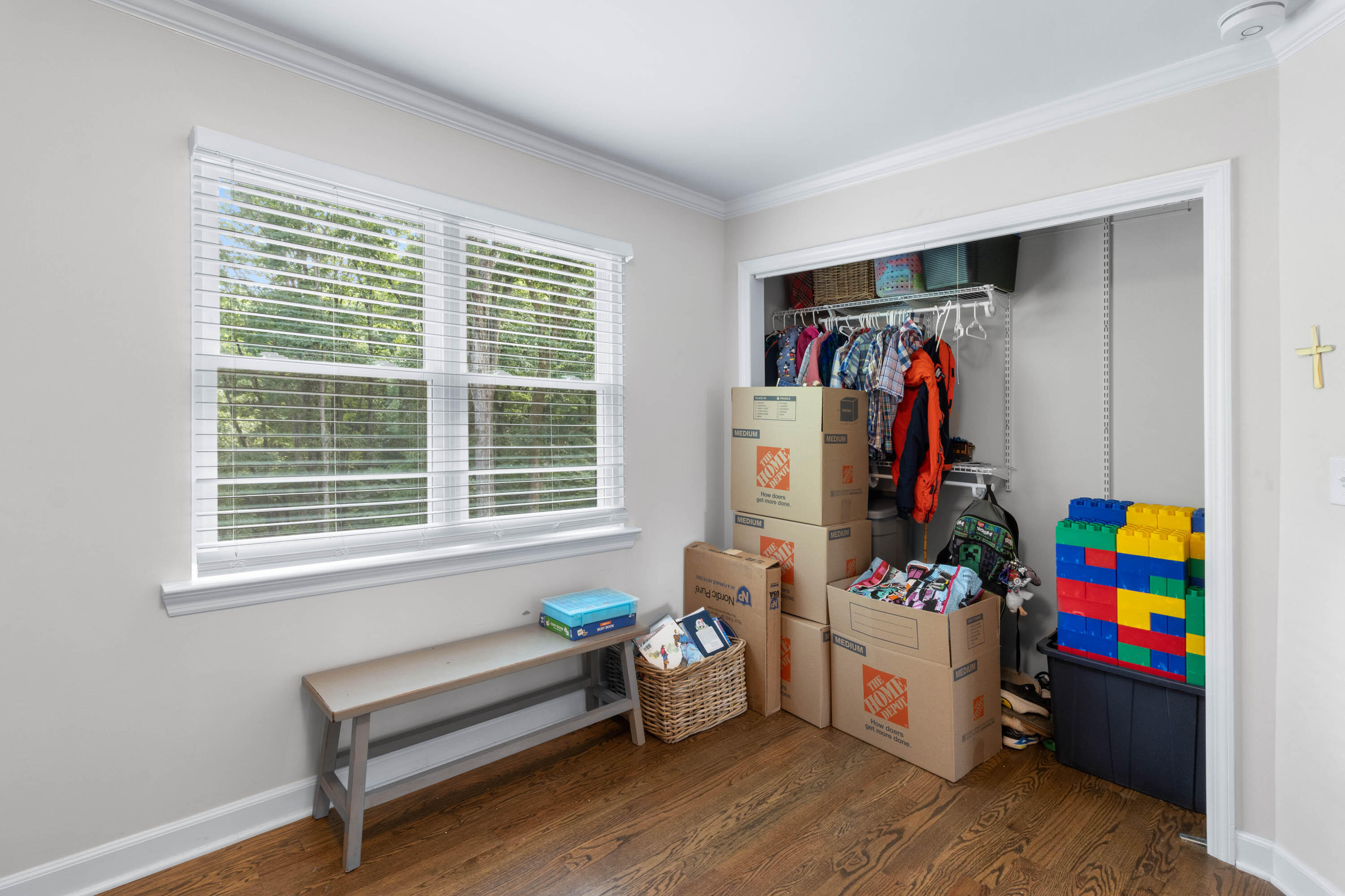 1748 Colonial Shores Drive