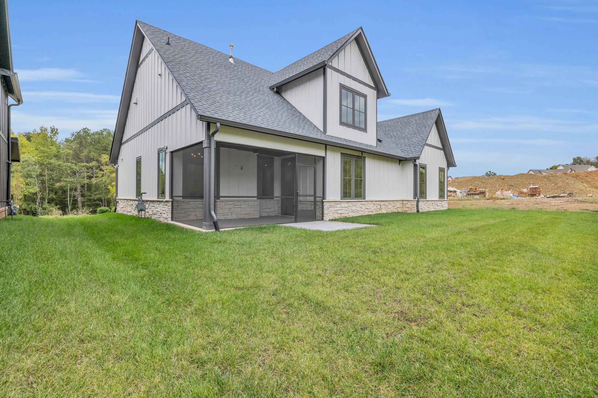 1274 London Woods Way, 34