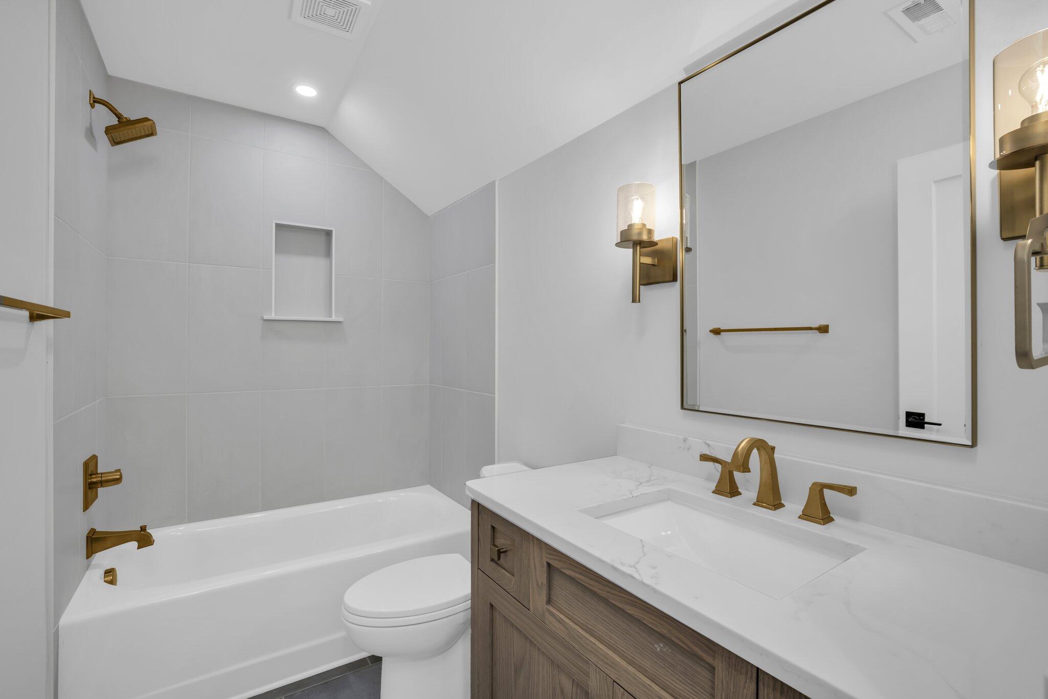 1274 London Woods Way, 34