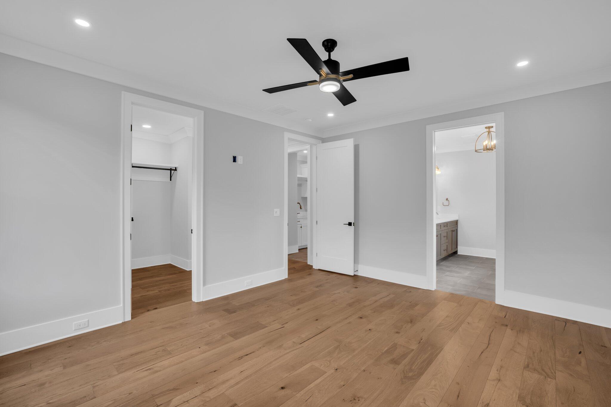 1274 London Woods Way, 34