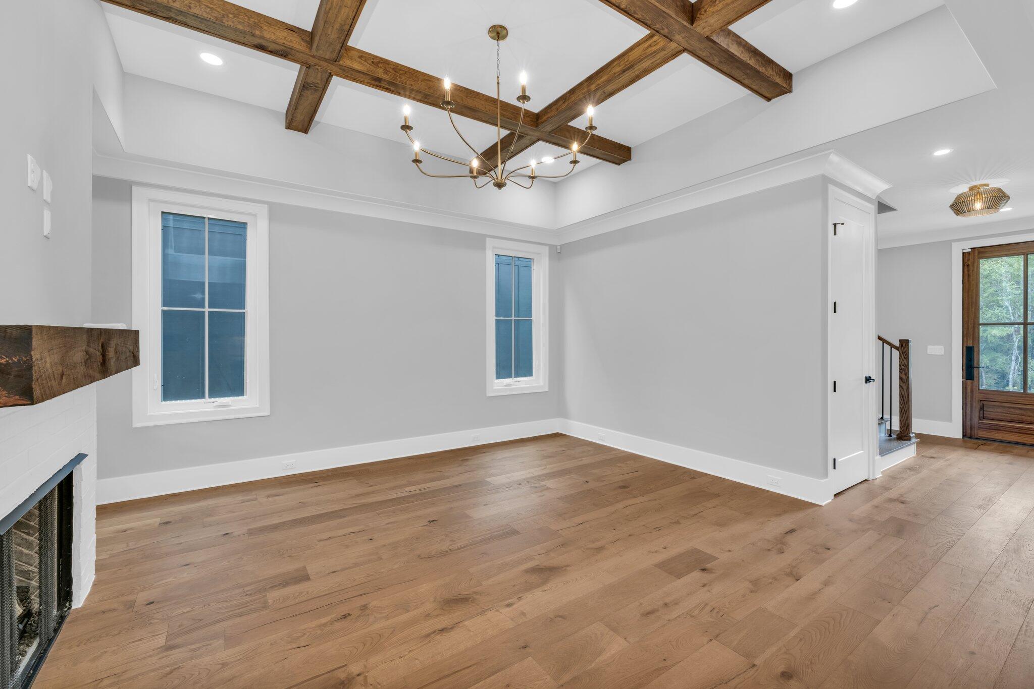 1274 London Woods Way, 34