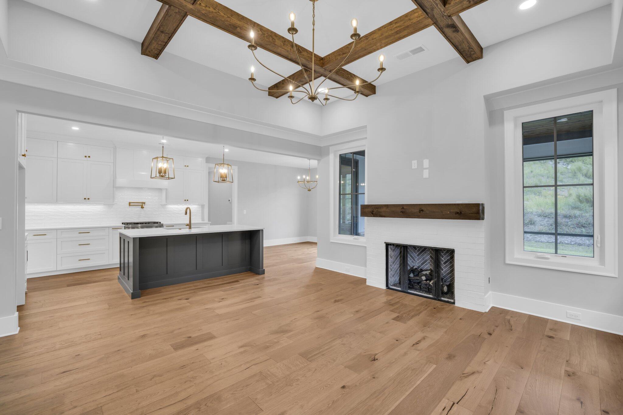 1274 London Woods Way, 34