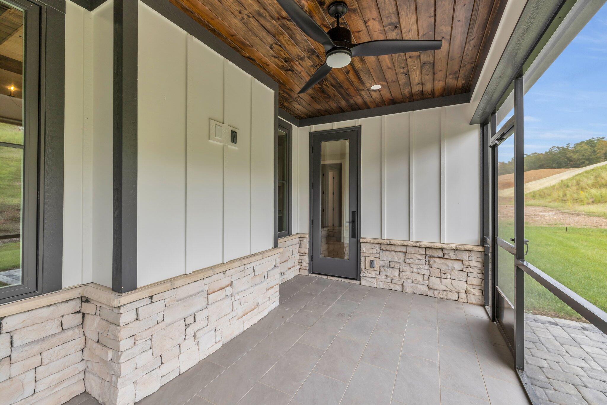 1274 London Woods Way, 34