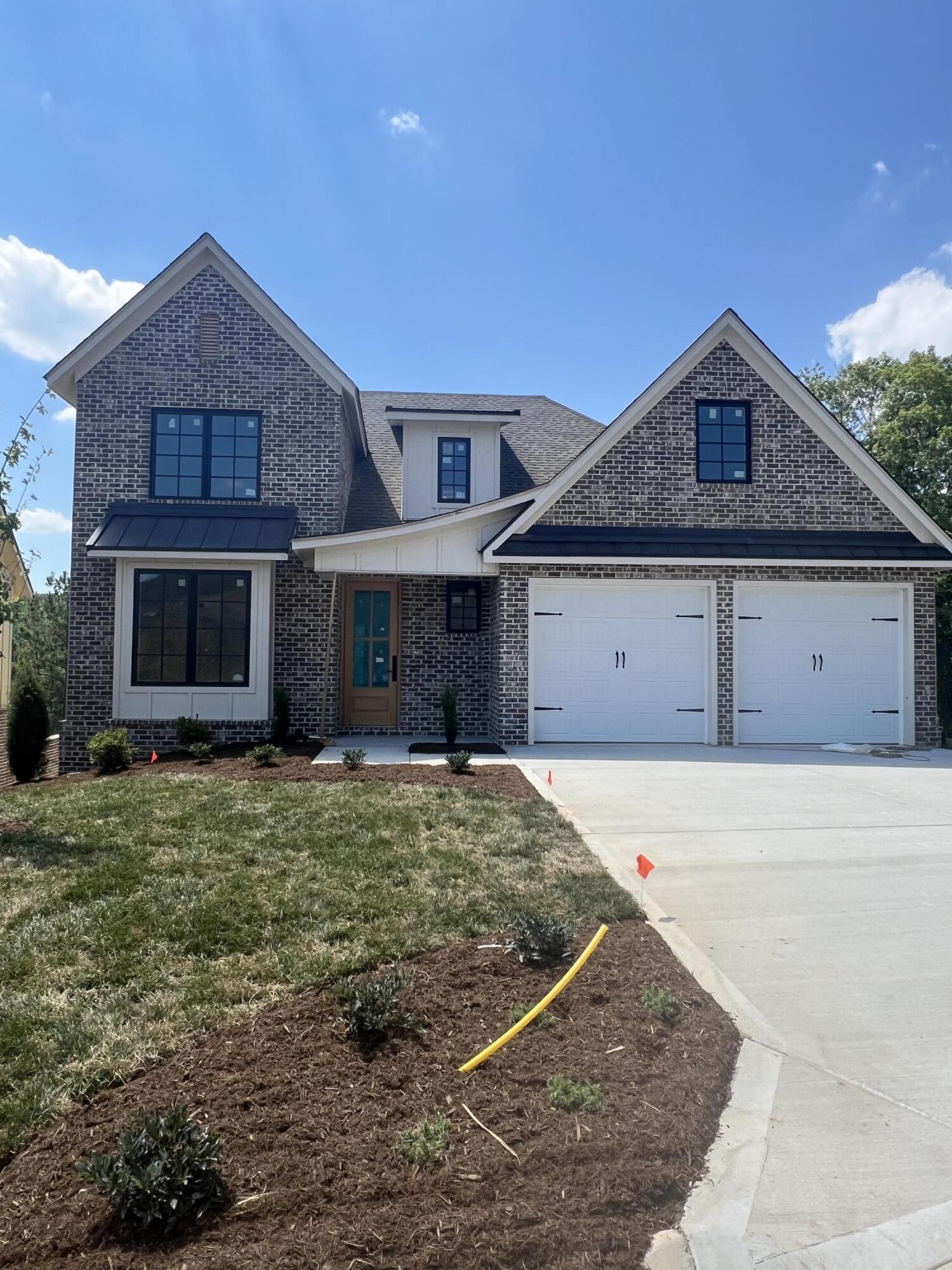 1403 London Woods Way, 21