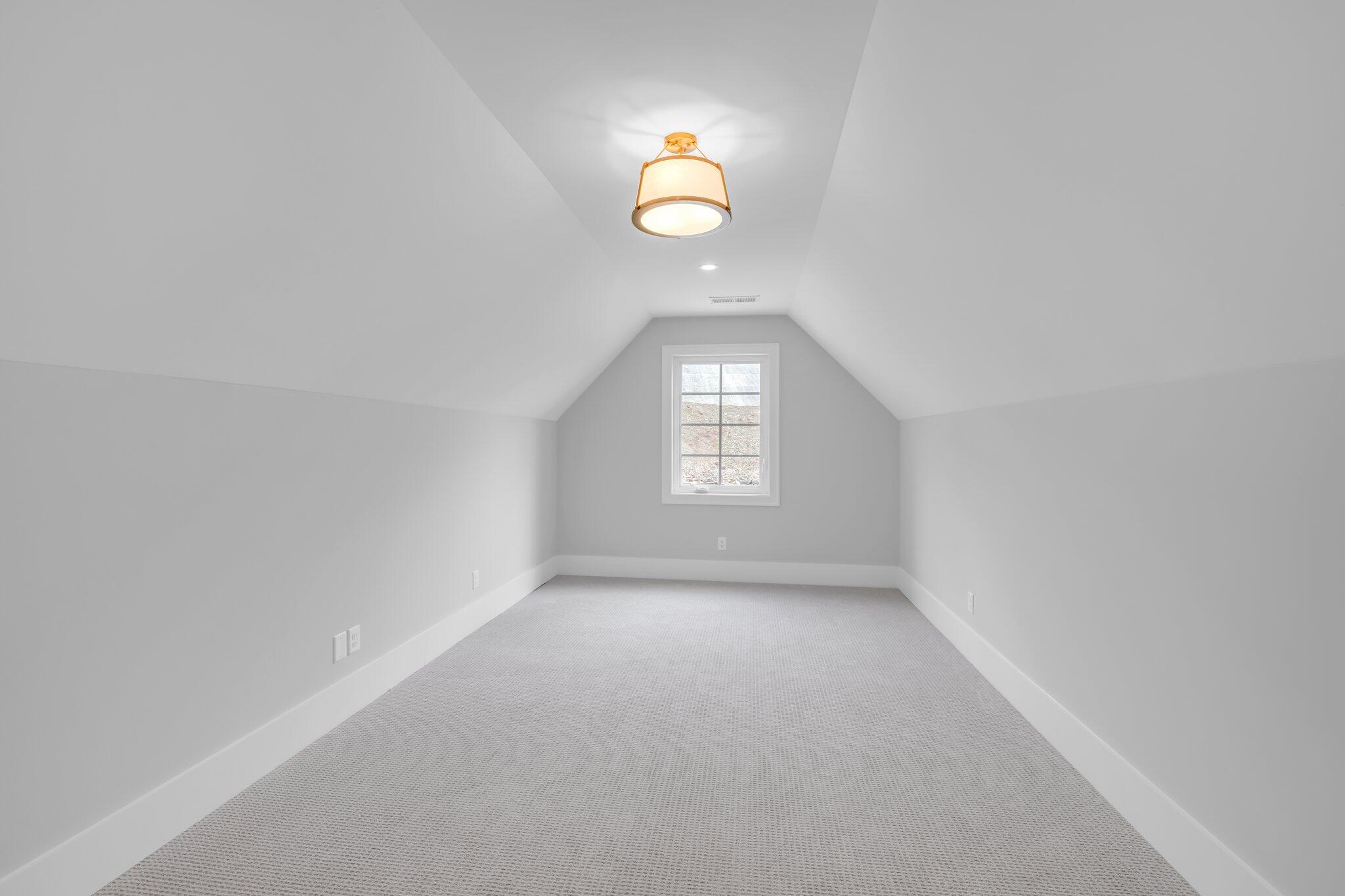 1403 London Woods Way, 21