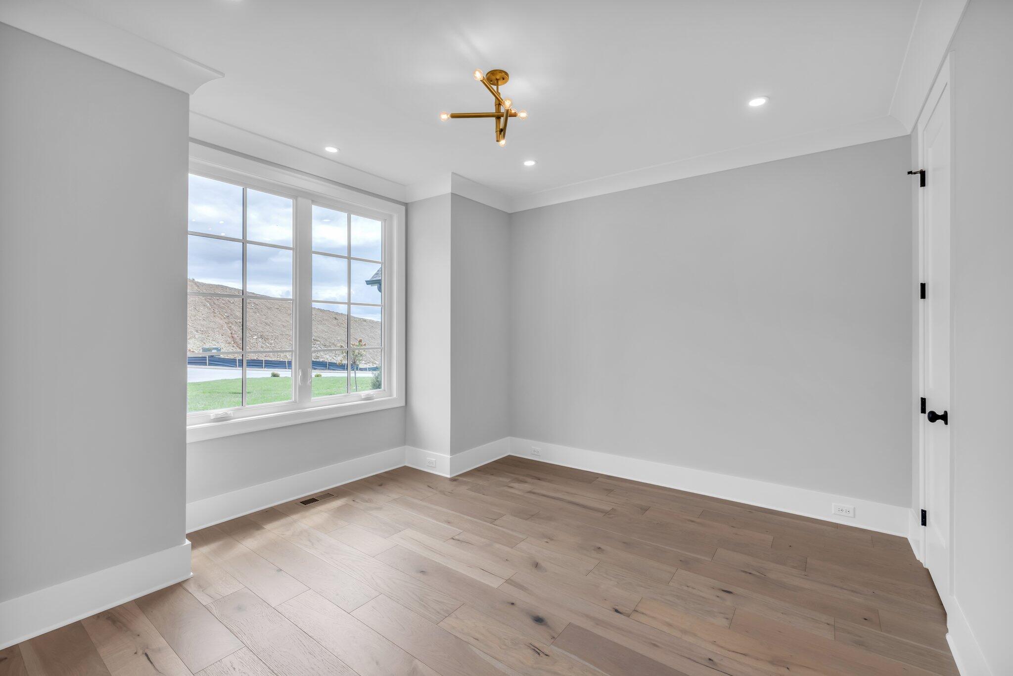 1403 London Woods Way, 21