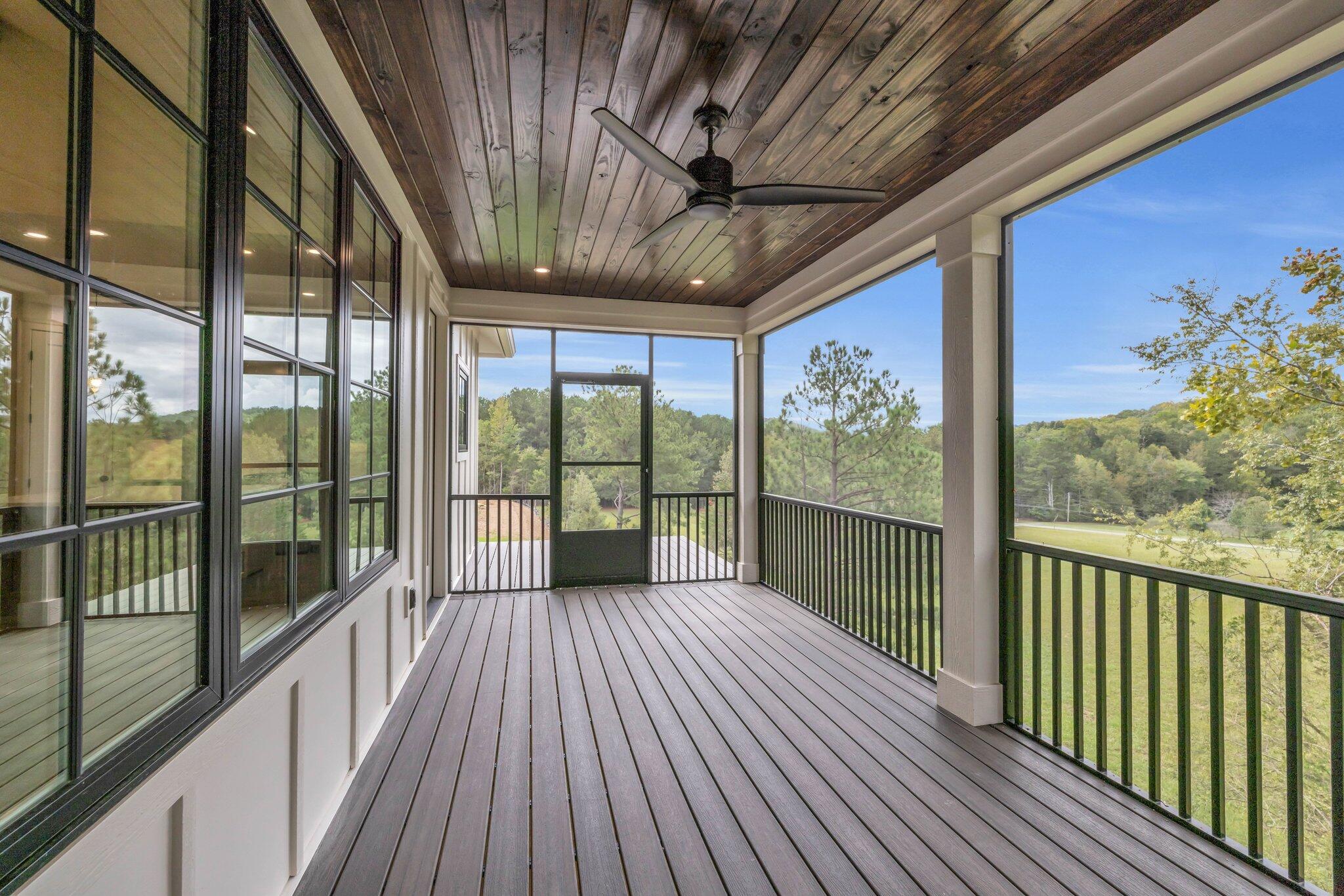 1403 London Woods Way, 21