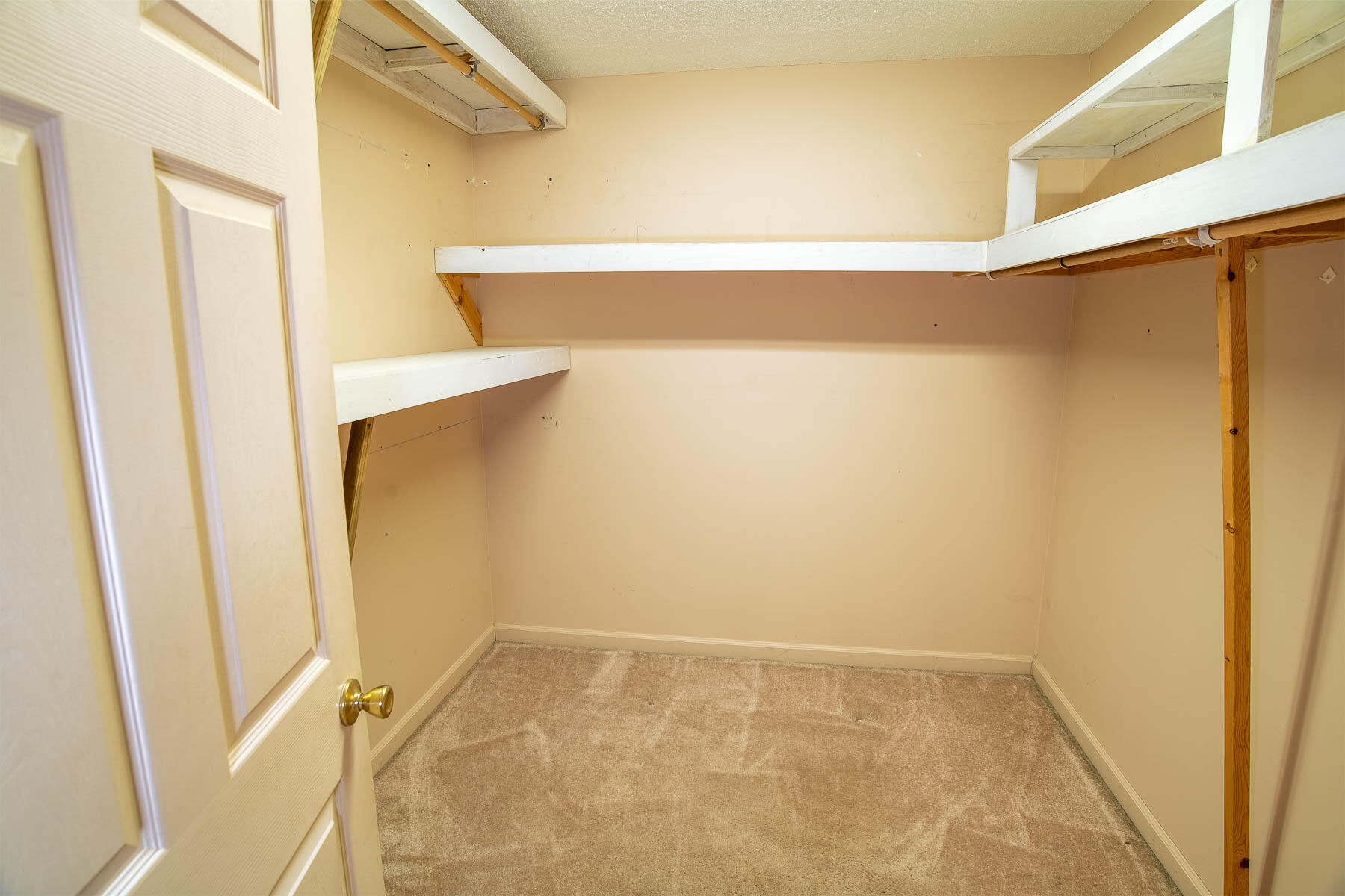 6706 Water Acres Road