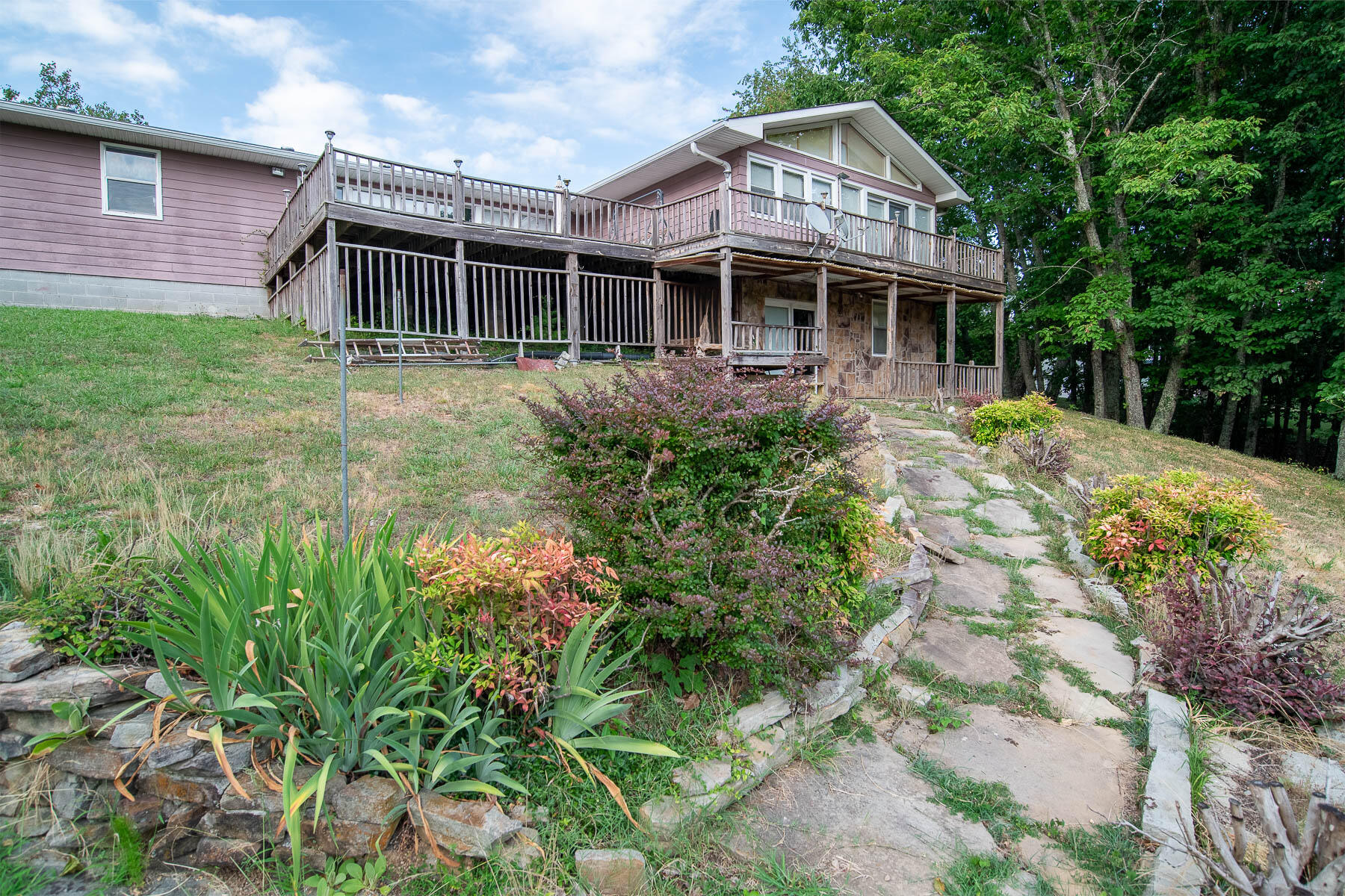 6706 Water Acres Road