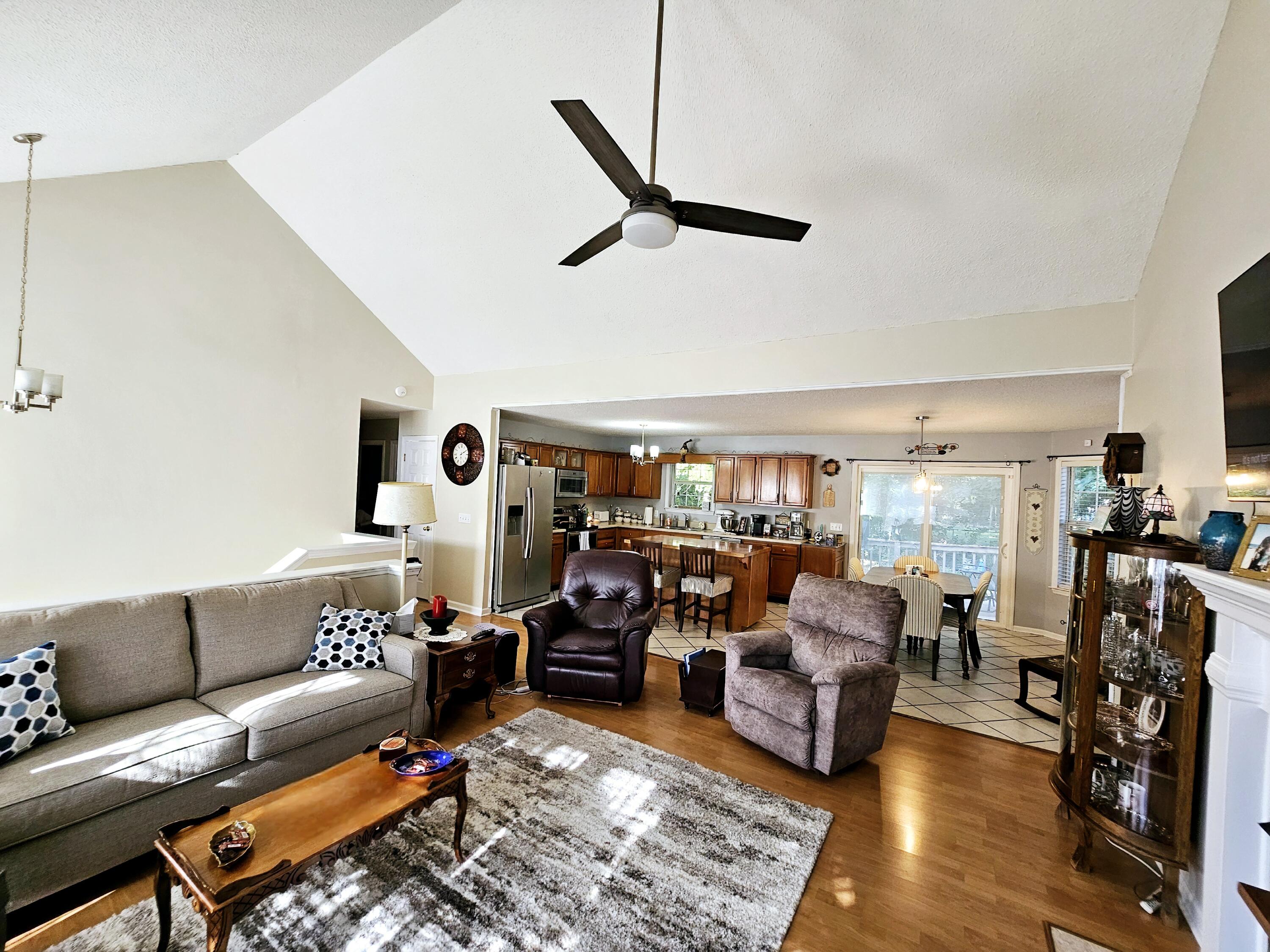 5822 Riley Road
