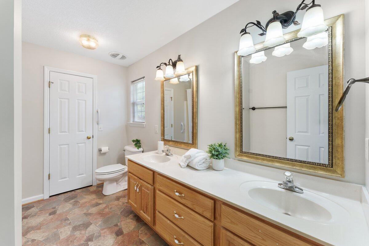 107 Evergreen Lane