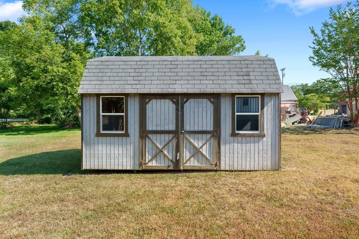 107 Evergreen Lane