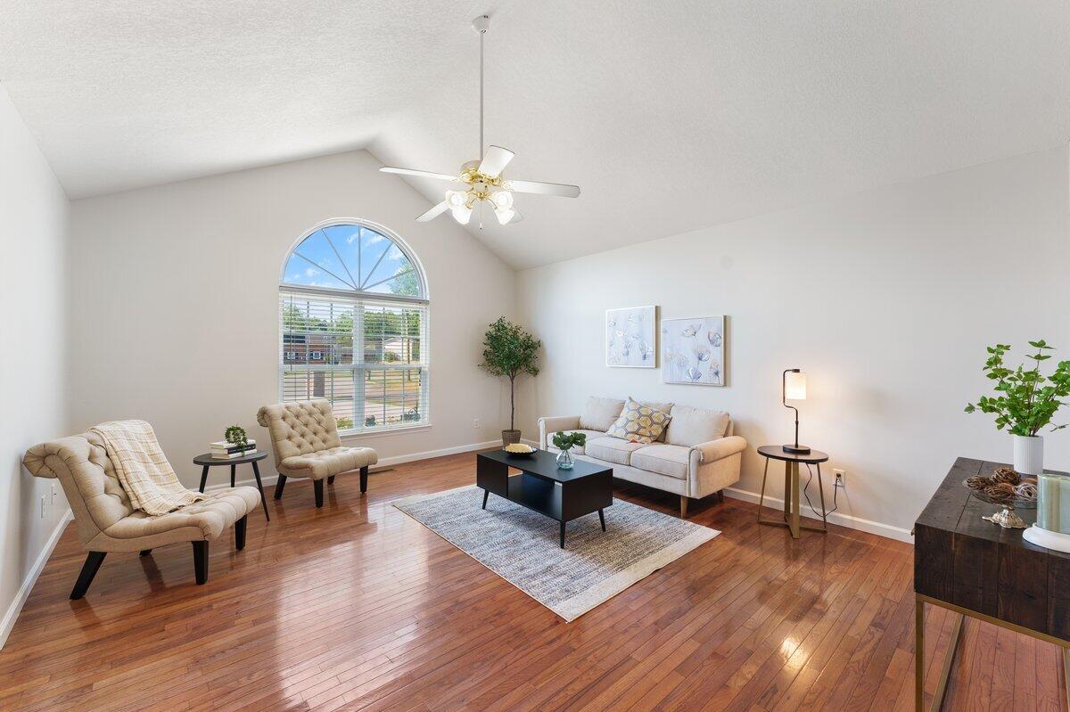 107 Evergreen Lane