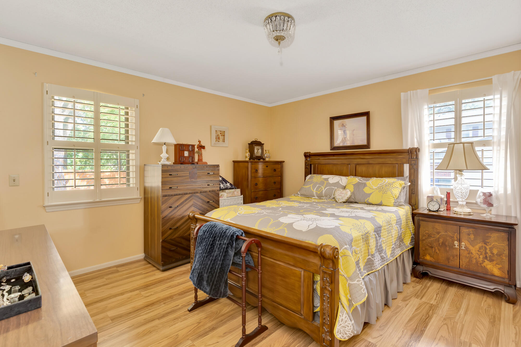 154 Valleybrook Circle