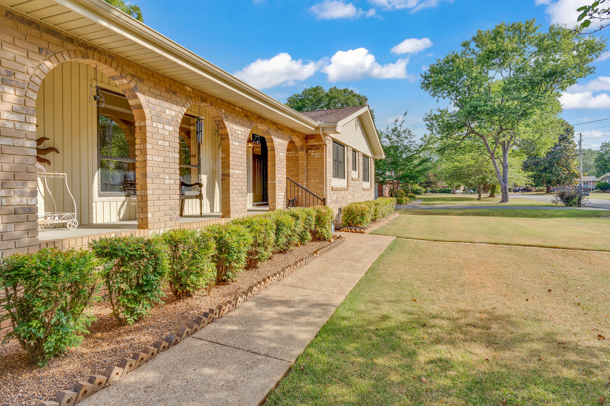 154 Valleybrook Circle