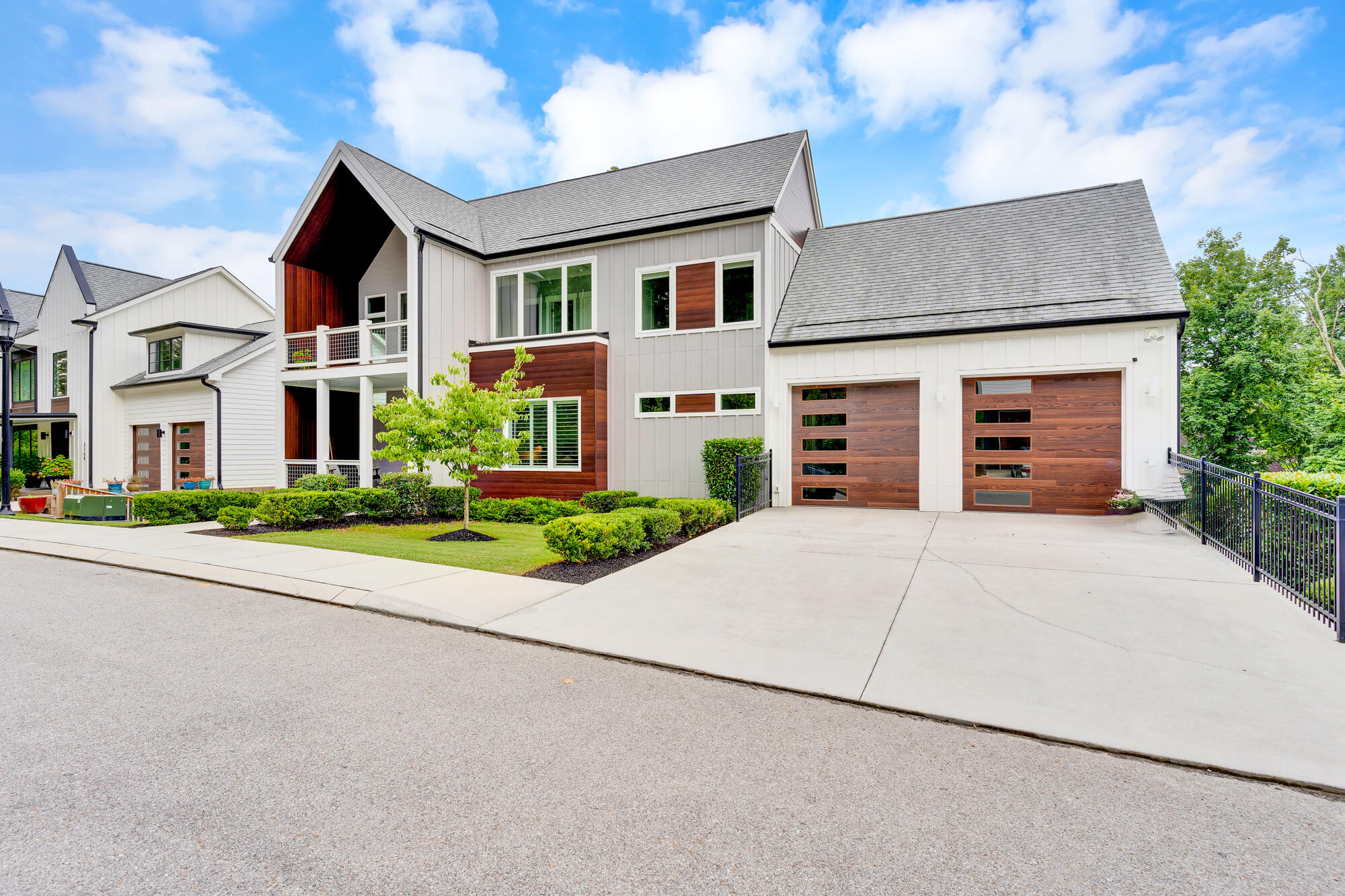 3164 Camber Hill