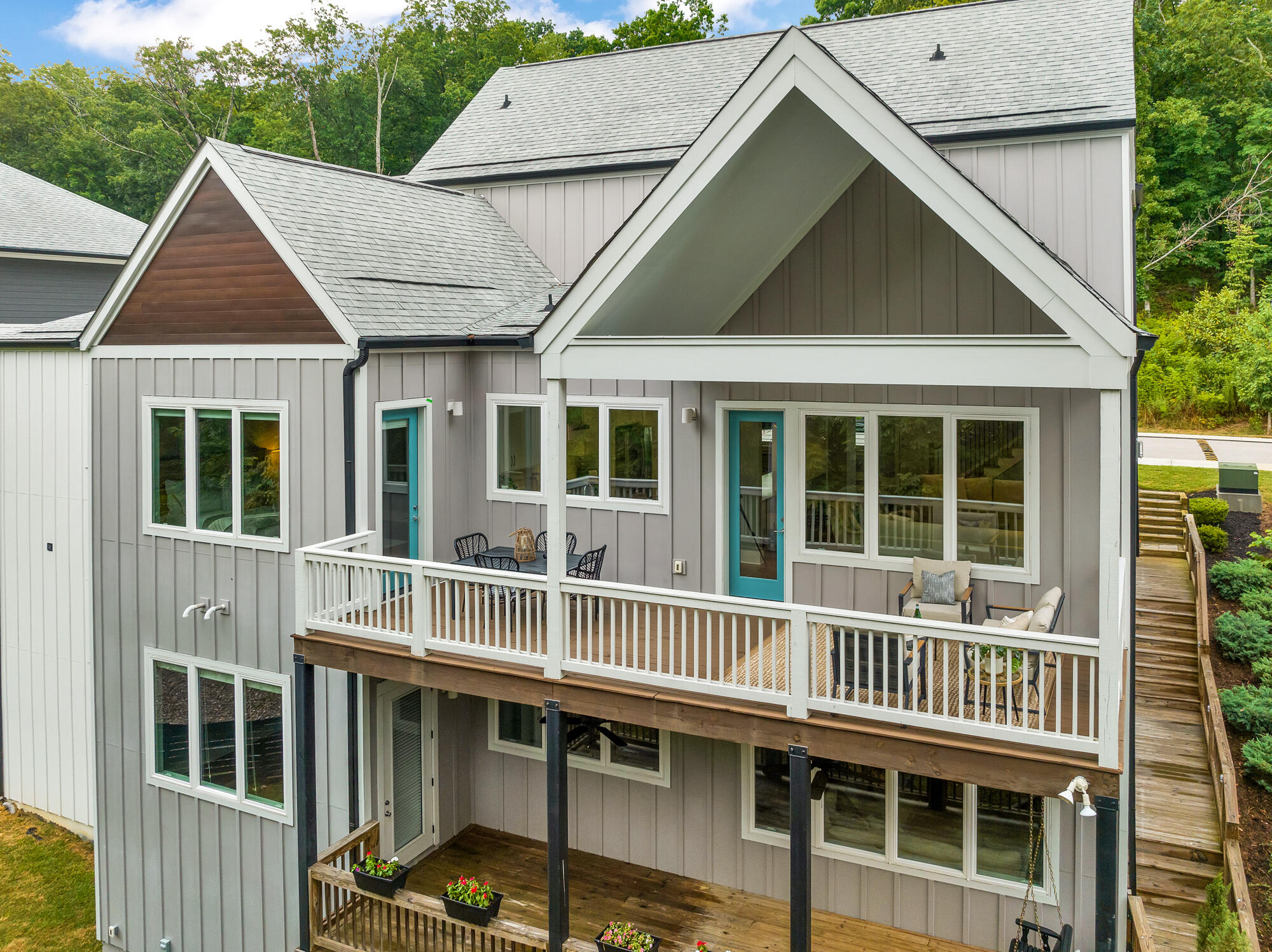 3164 Camber Hill