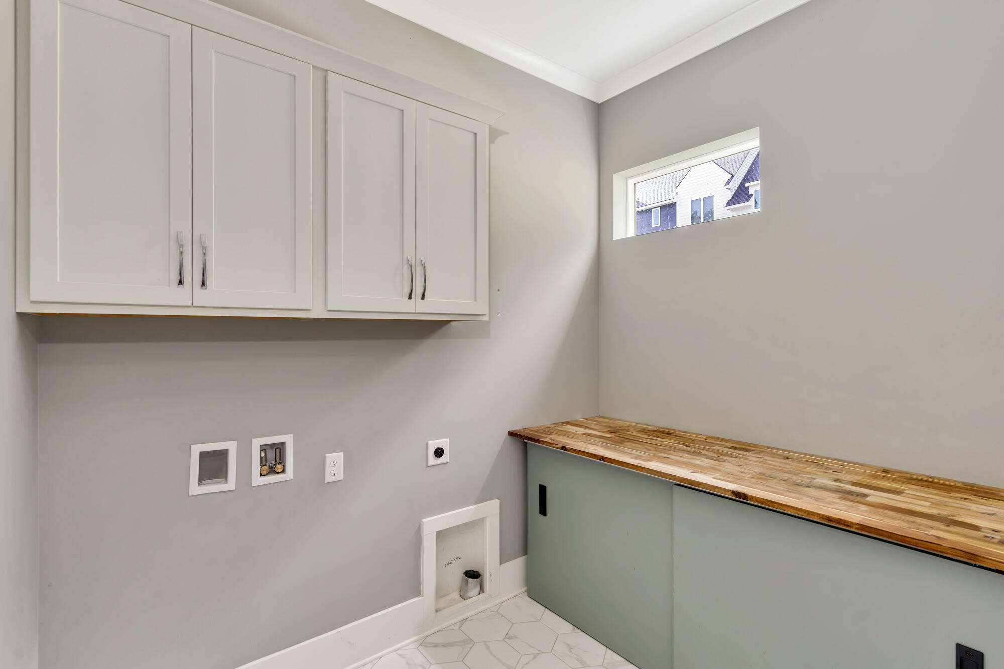 3164 Camber Hill