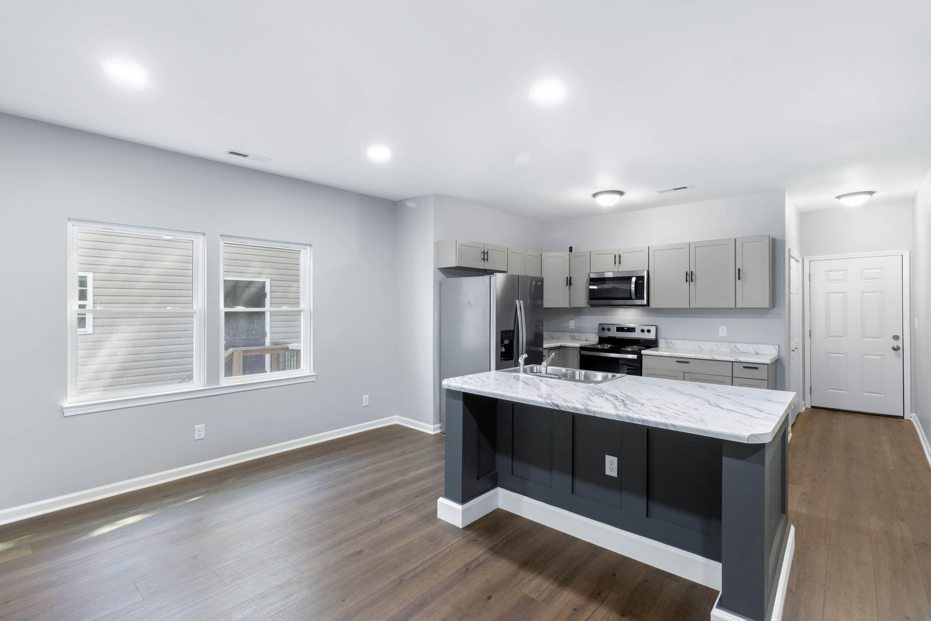1319 Roanoke Avenue