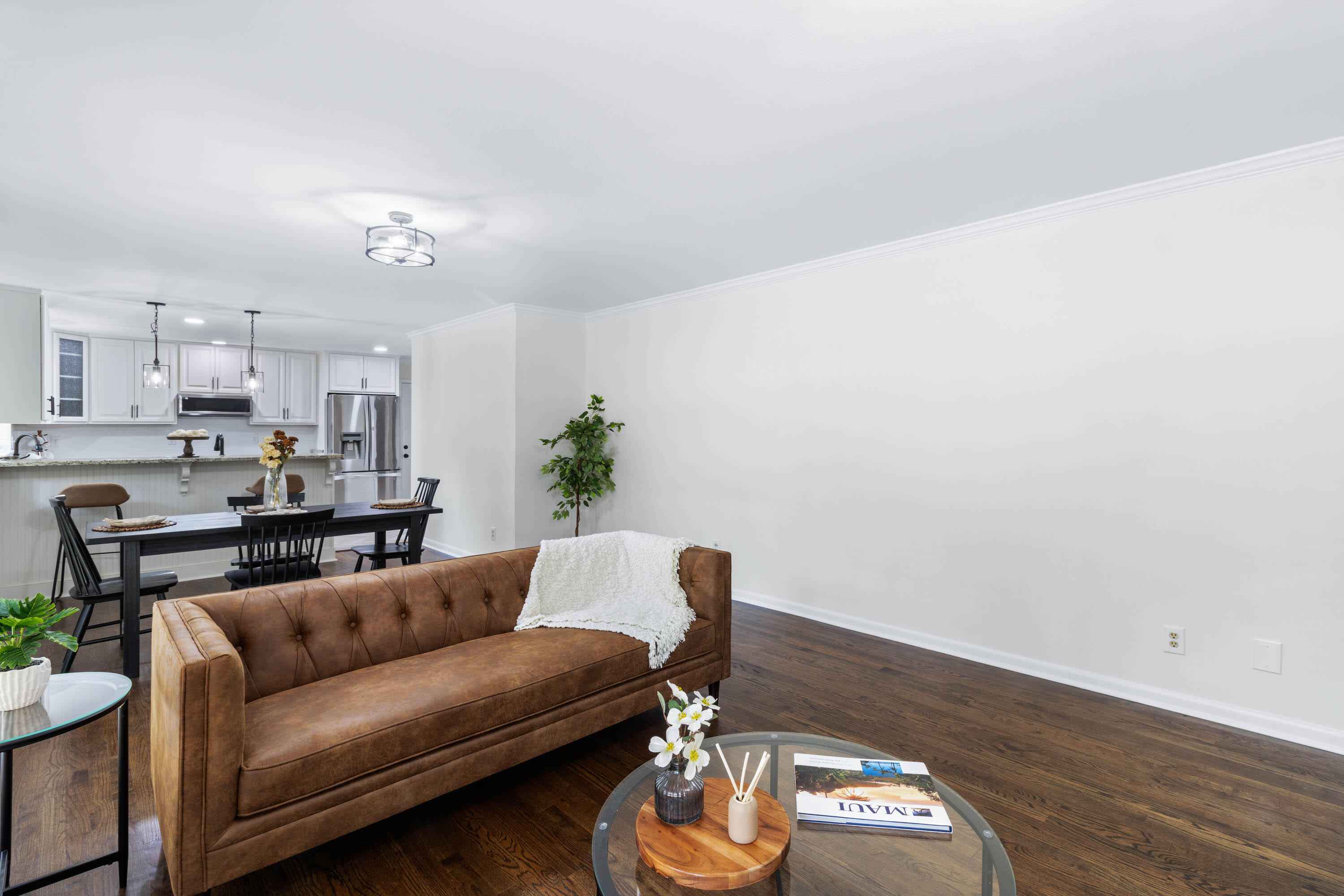6929 Hickory View Lane