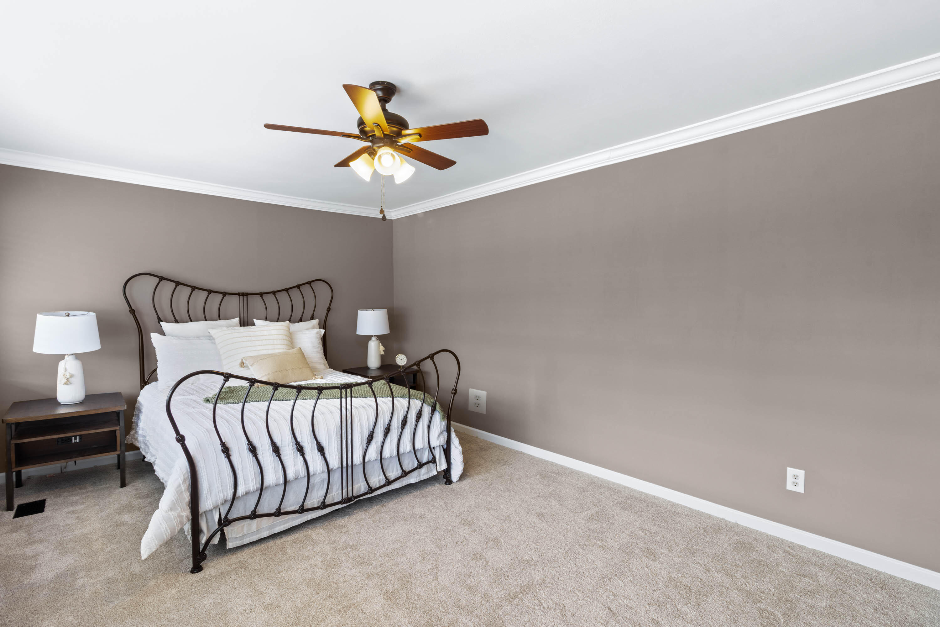 6929 Hickory View Lane