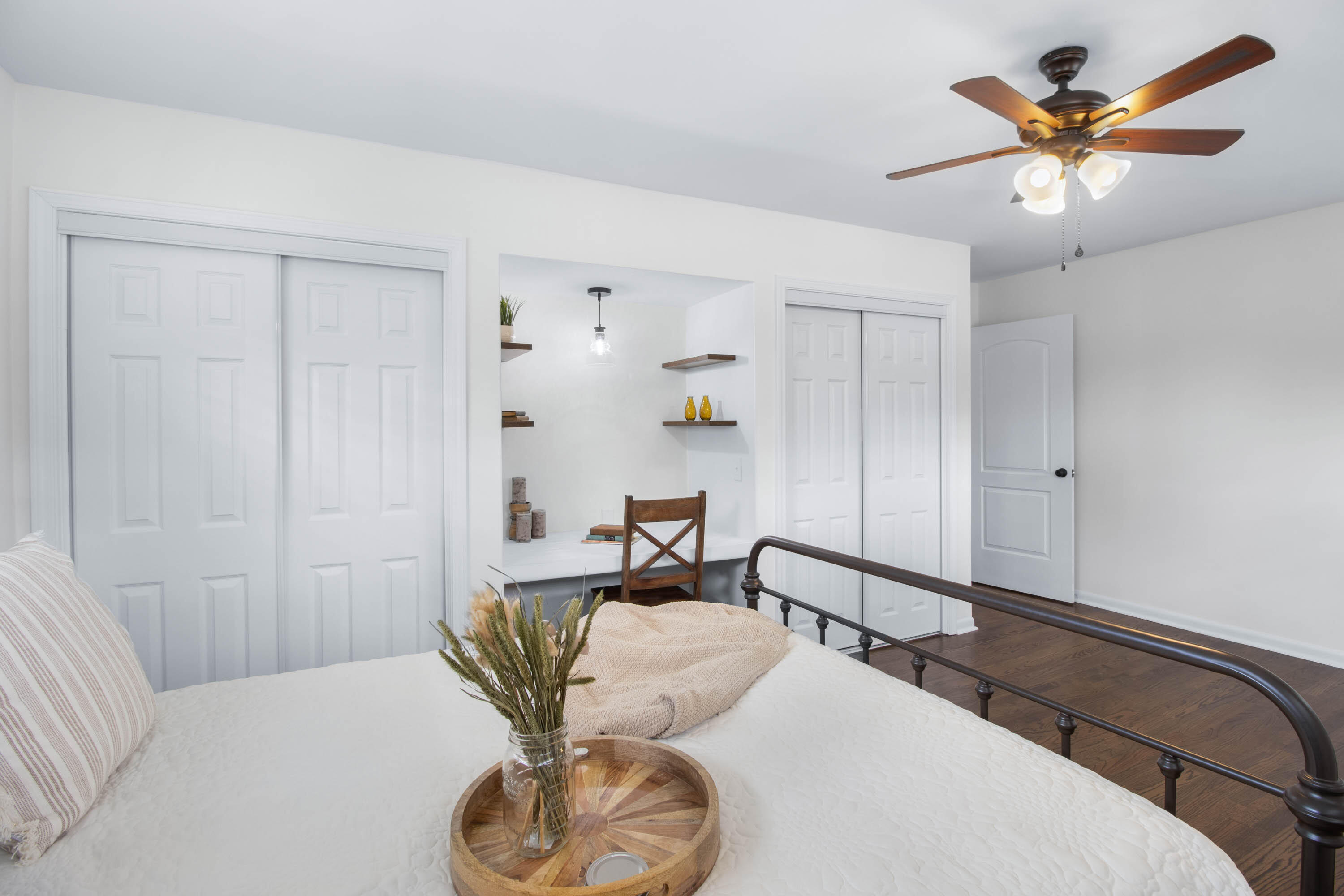 6929 Hickory View Lane