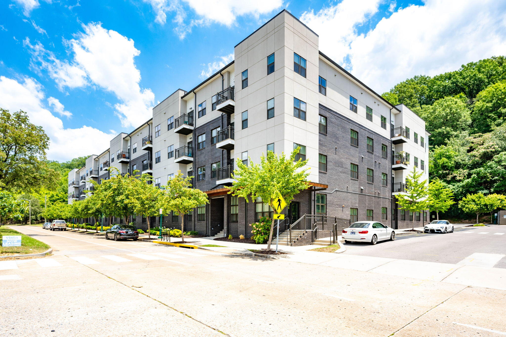 782 Riverfront Parkway, 319