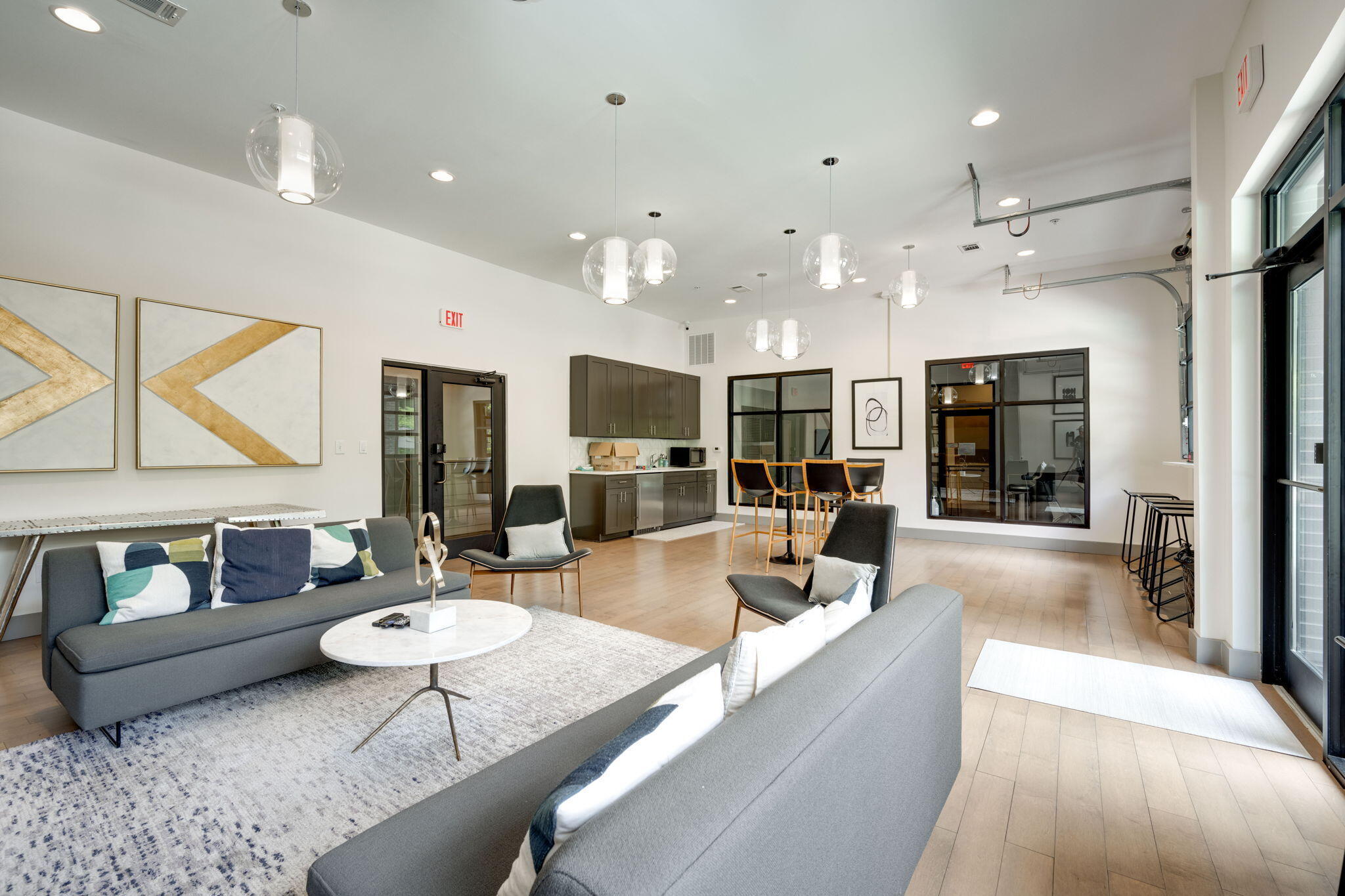 782 Riverfront Parkway, 319