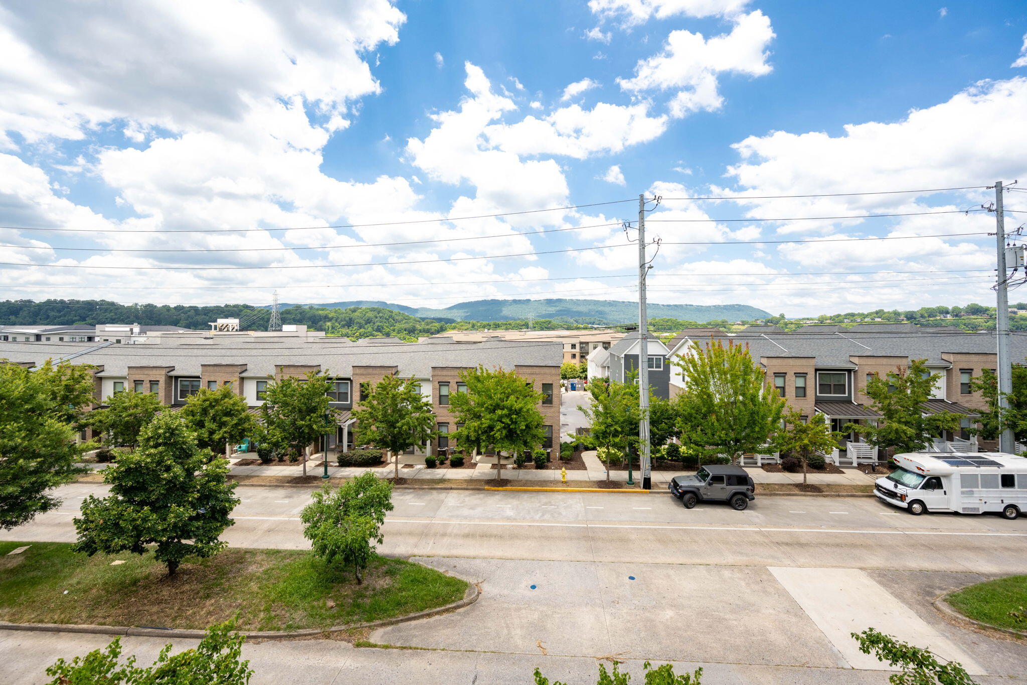 782 Riverfront Parkway, 319