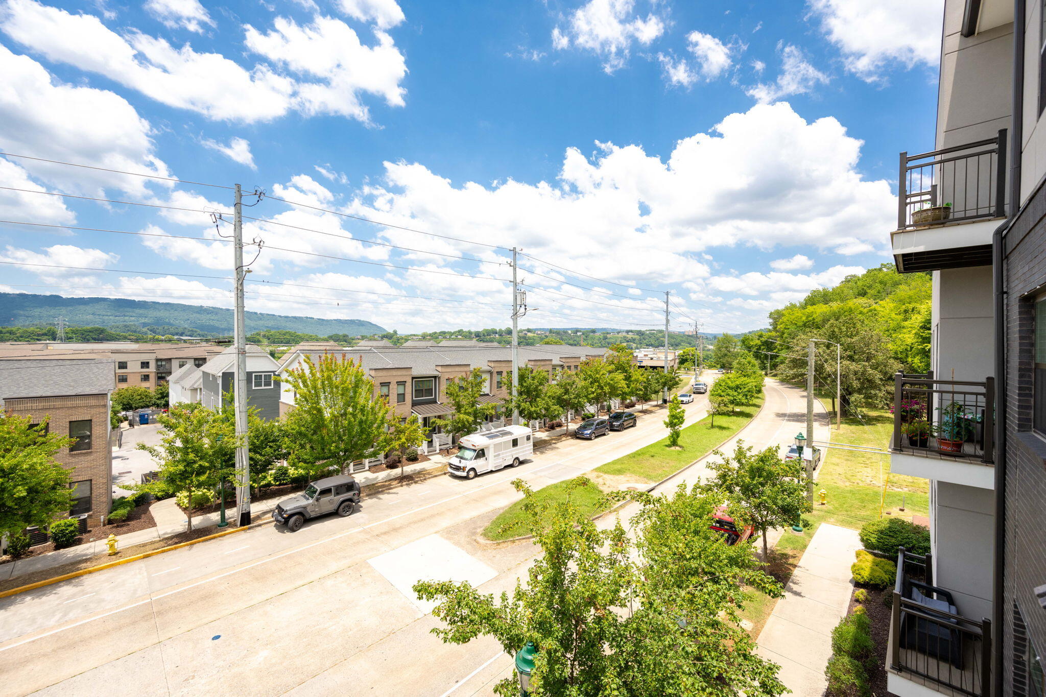 782 Riverfront Parkway, 319